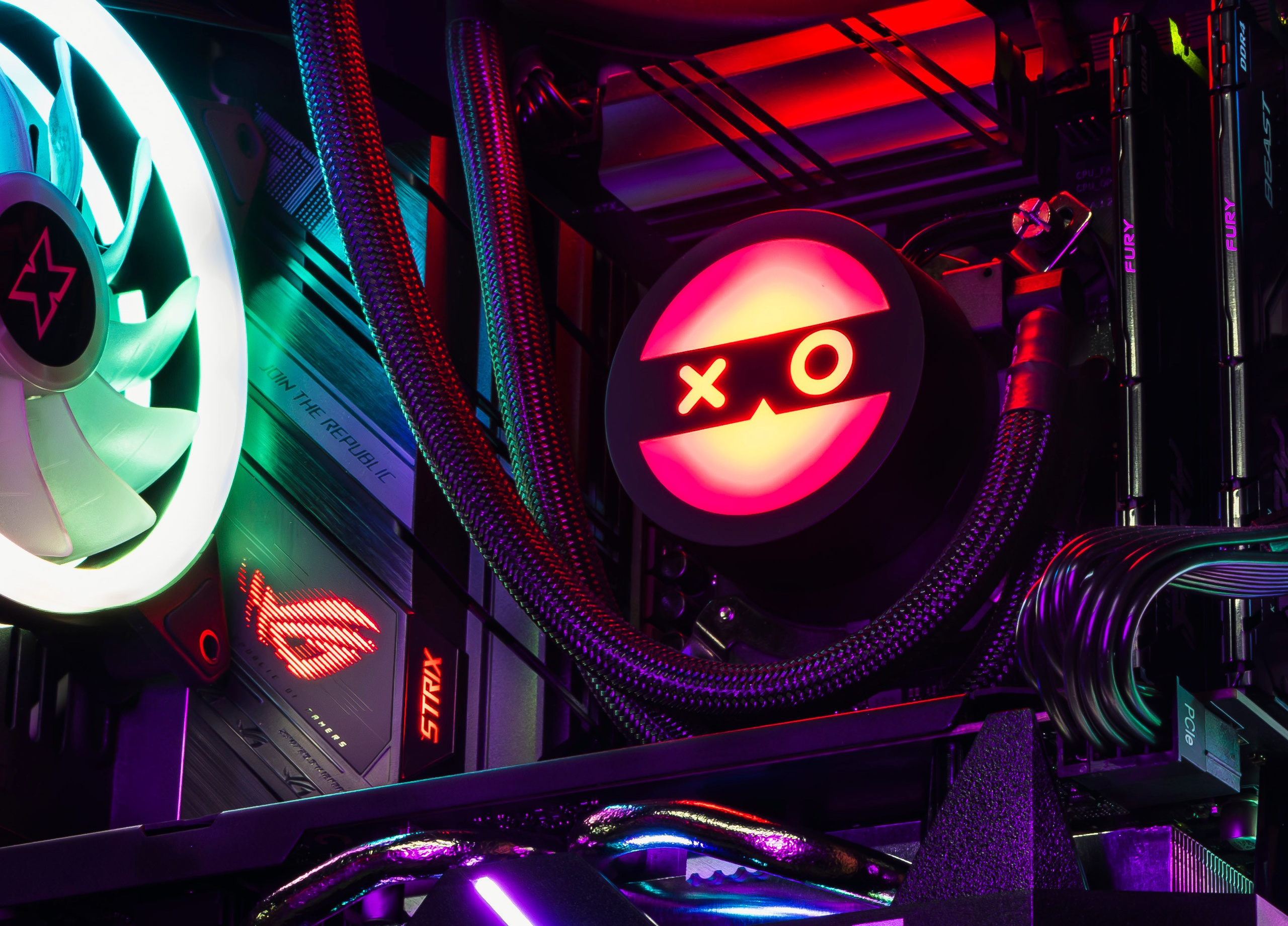 Подсветка игрового зала: RGB‑эффекты, создание киберспортивной атмосферы.