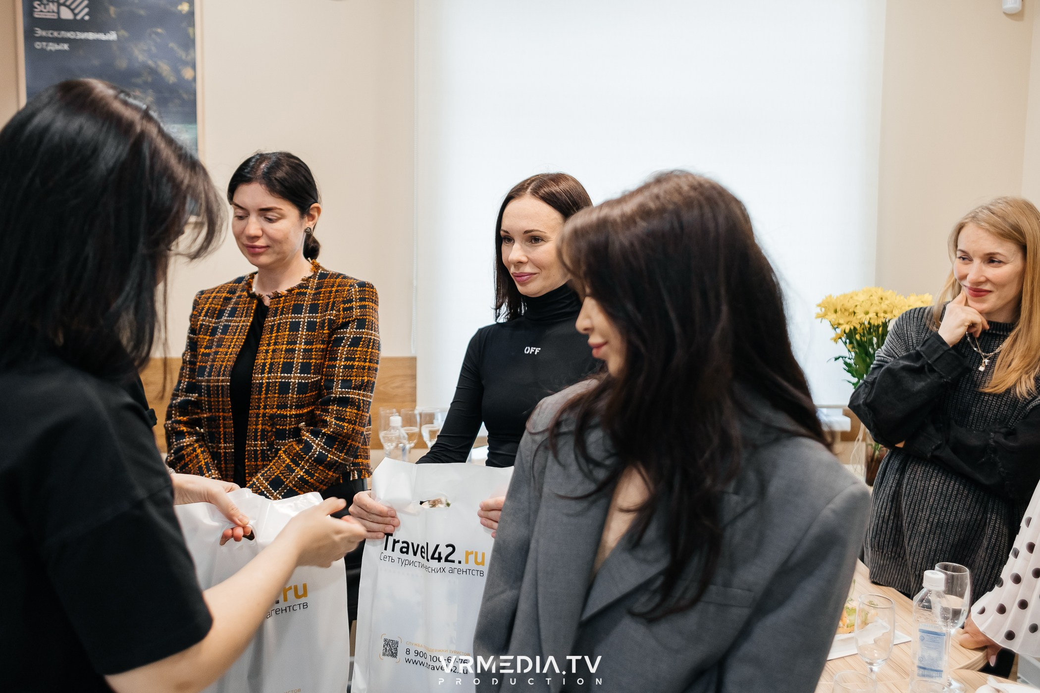 Business travel brunch