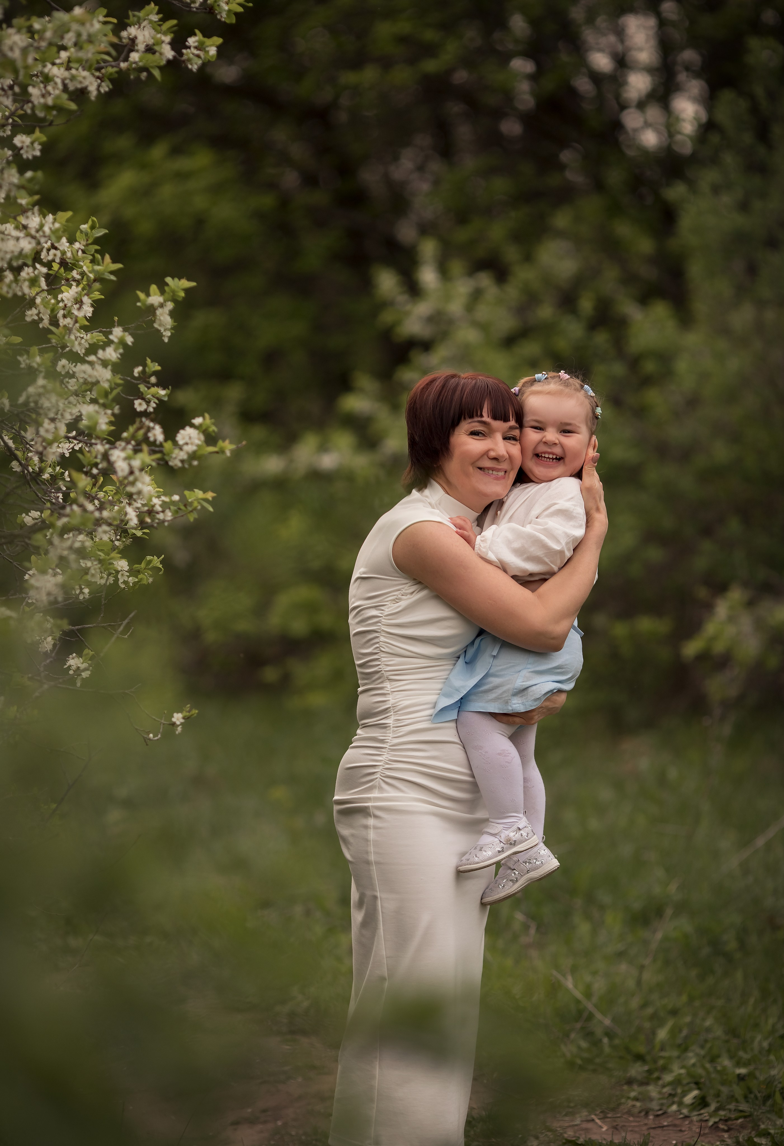 Цветущий апрель. Семейный и детский фотограф в Саратове Полина Коткина