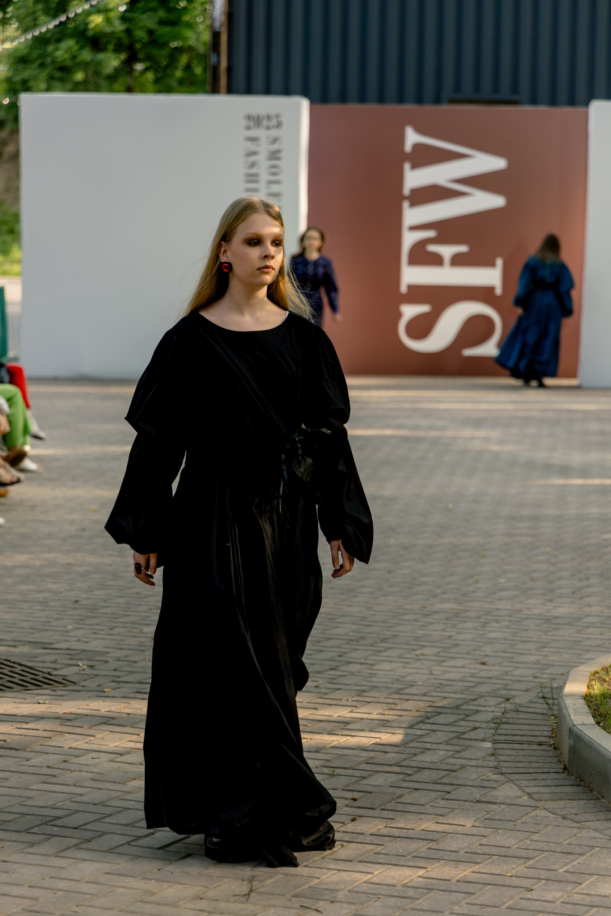 Smolensk Fashion Week 2025_показы_ДЕНЬ 1_ВЕЧЕРНИЙ ПОКАЗ_19:00. Главная