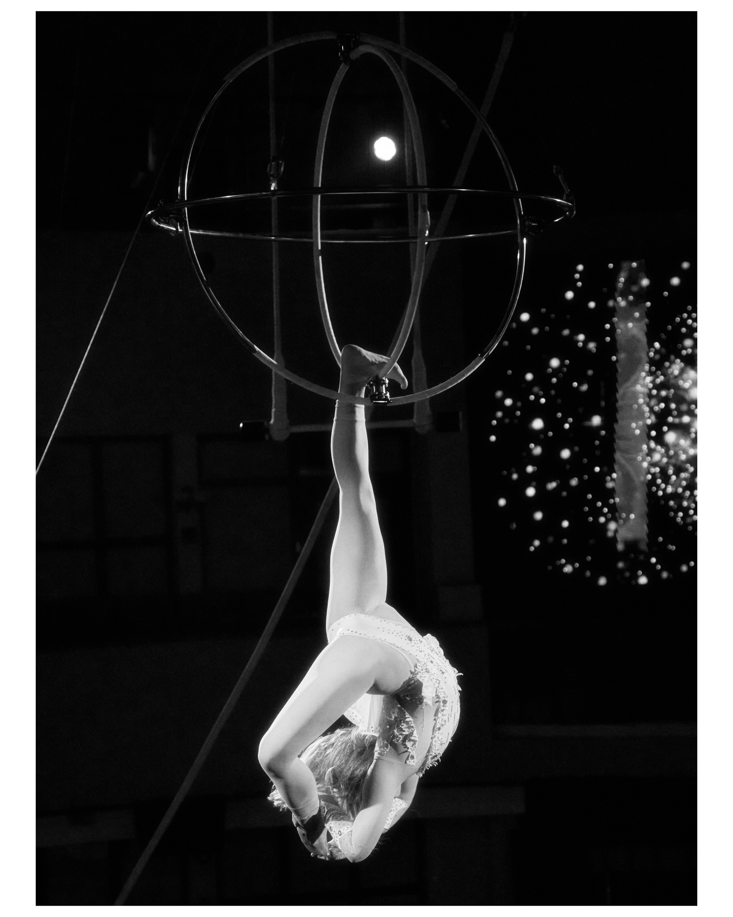 CIRCUS SCHOOL. ANNA — PHOTOGRAPHER