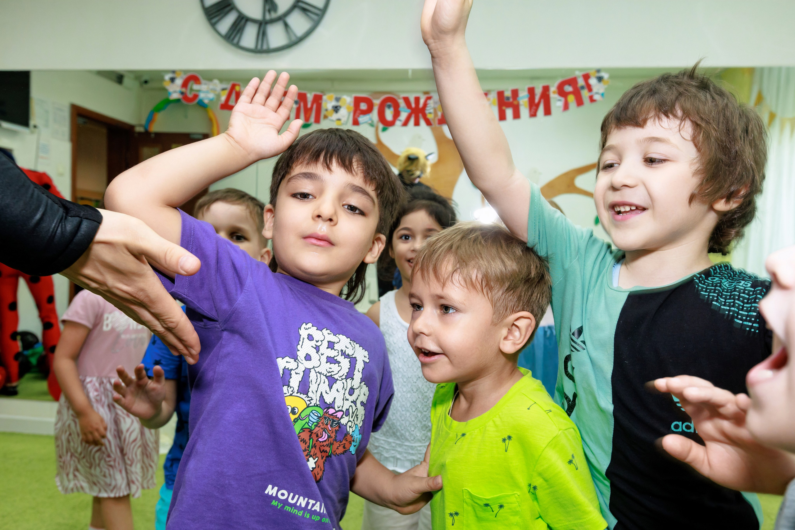 День рождения в детском саду. Выпускные альбомы в Москве и Московской области