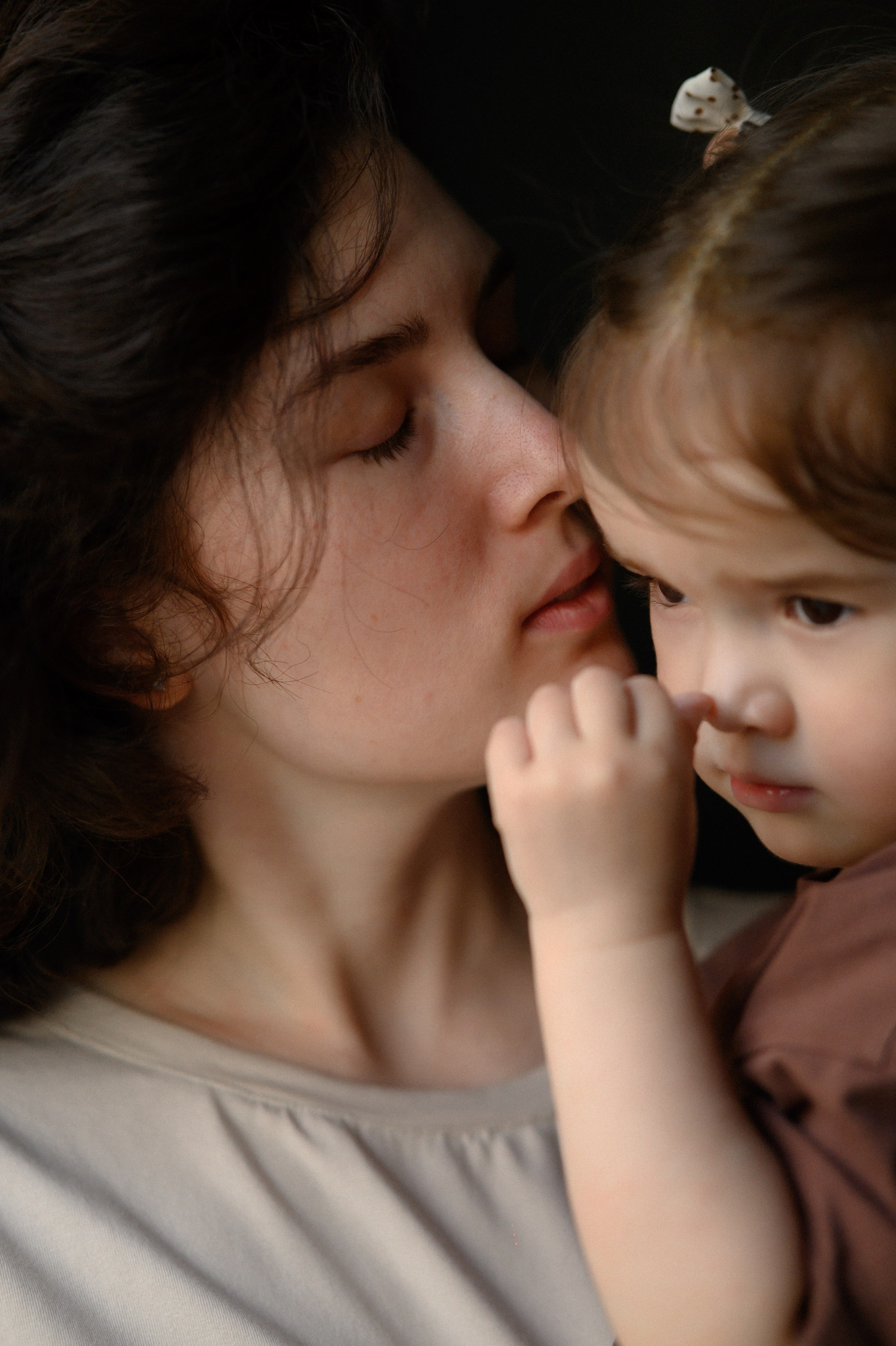 Руслан, Марта и Кира дома. Семейный и свадебный lifestyle-фотограф в Москве Мария Петрова