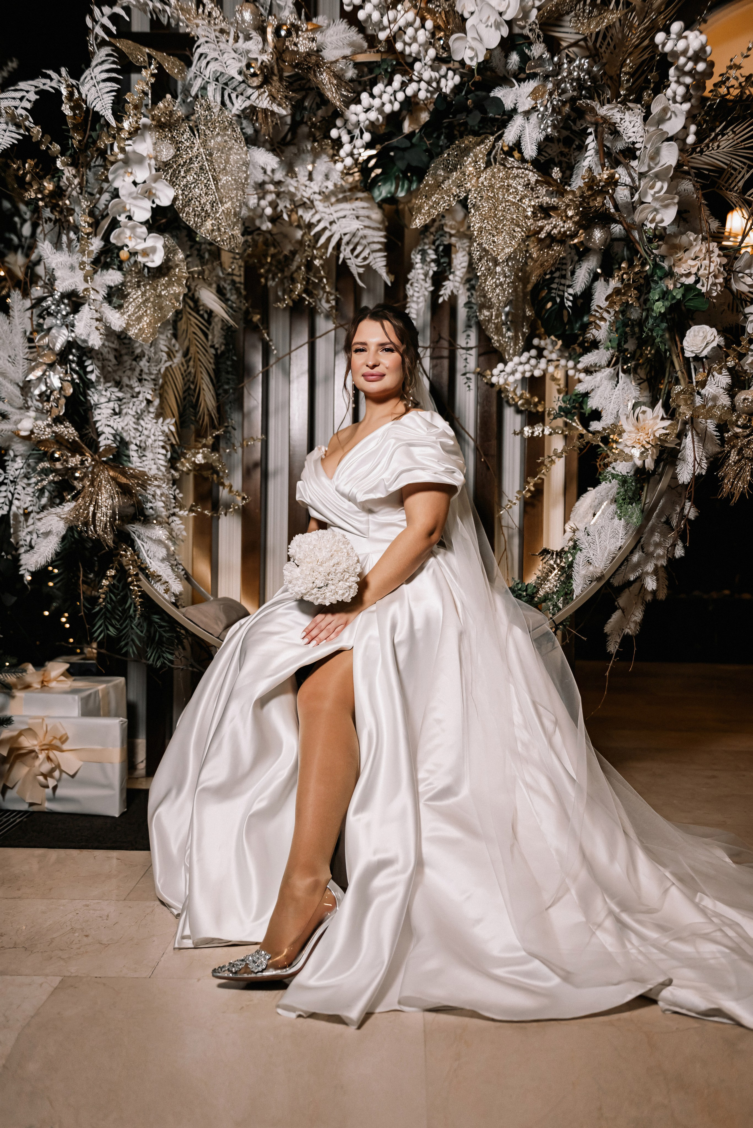 Свадебная фотосессия в отеле Томь г. Кемерово