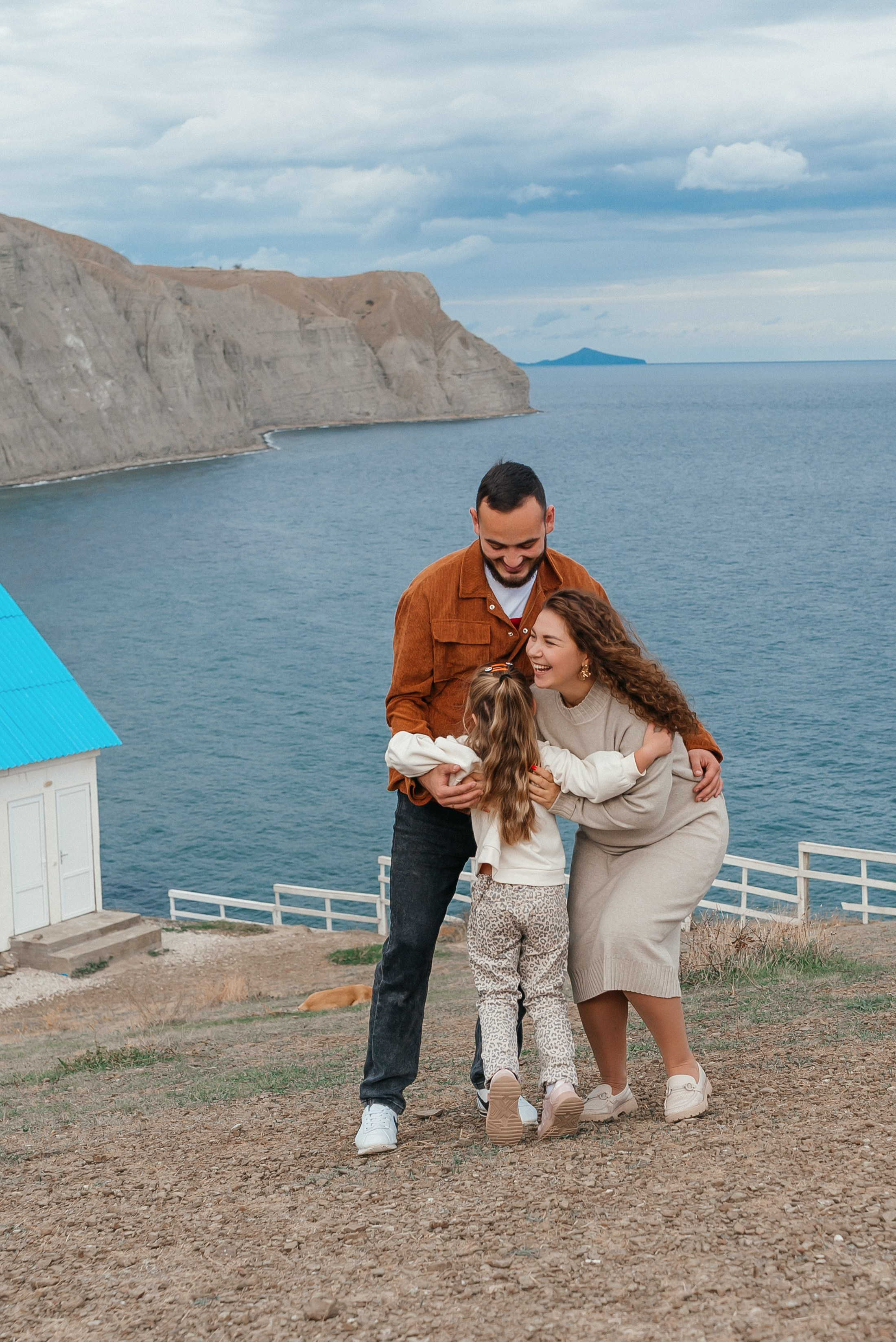 СЕМЕЙНАЯ ФОТОСЕССИЯ В БУХТЕ БУГАЗ