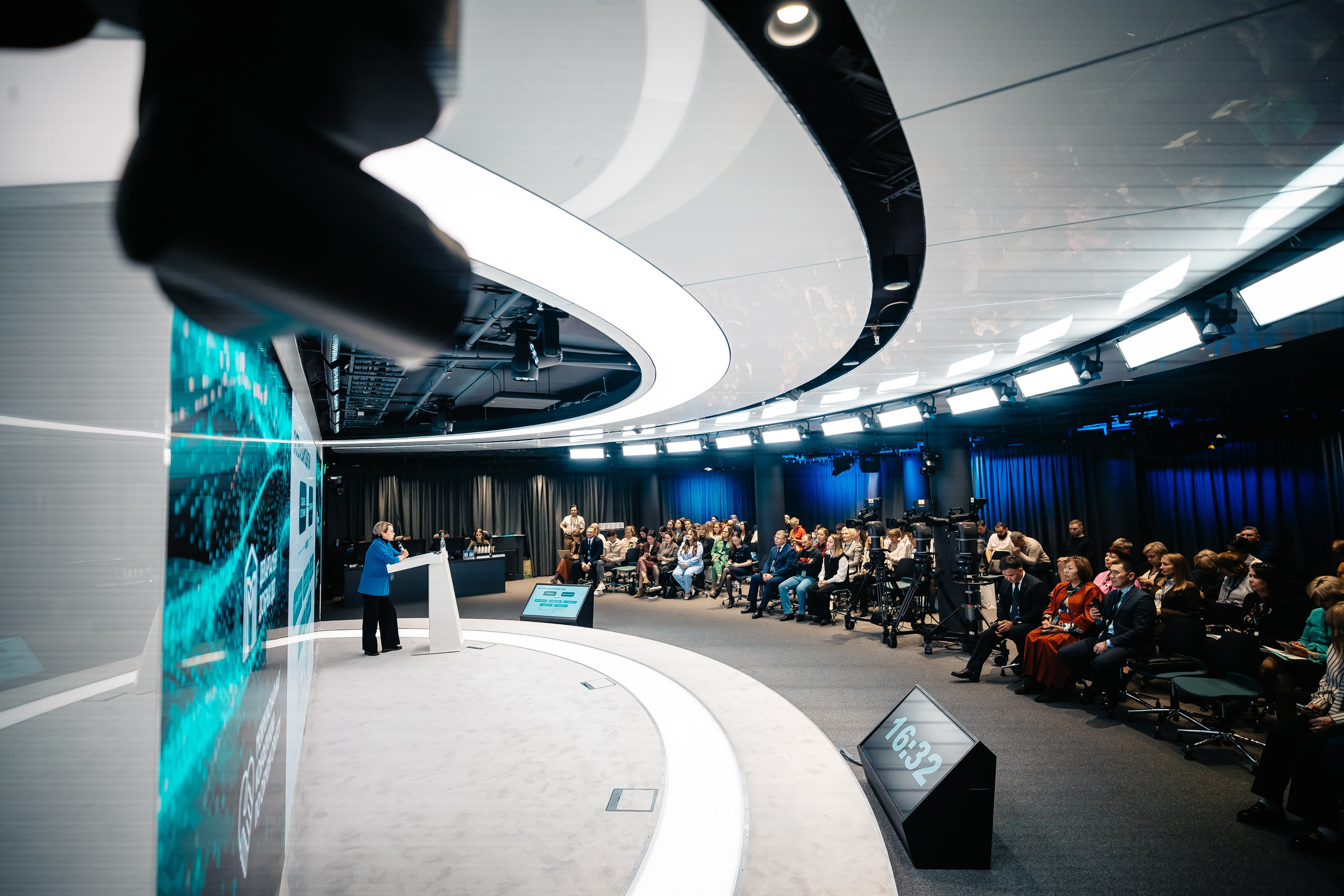 CONFERENCE. Lebeduff