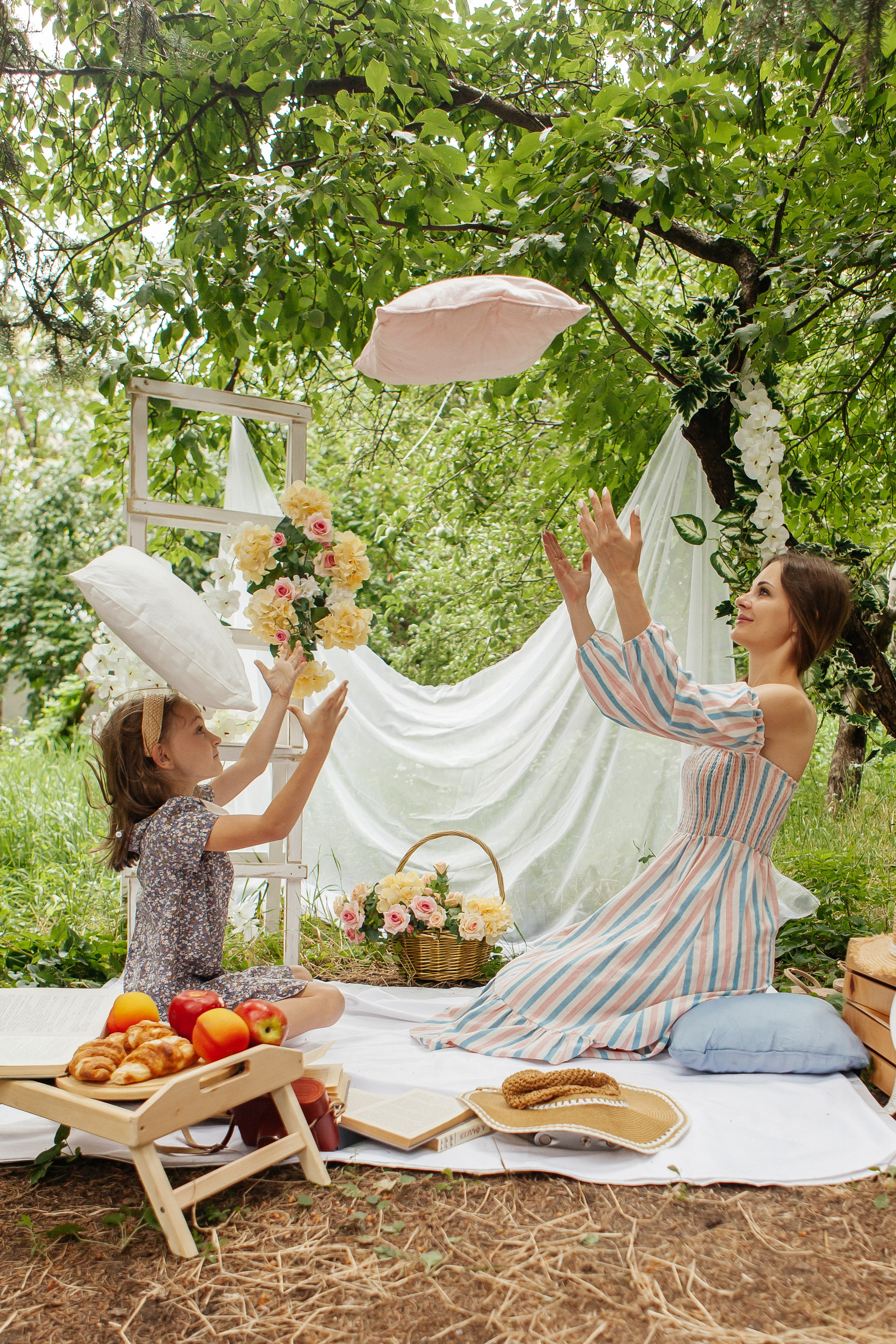 Летняя фотосессия в декорации. Фотограф Ставрополь Пятигорск Елизавета Дарина