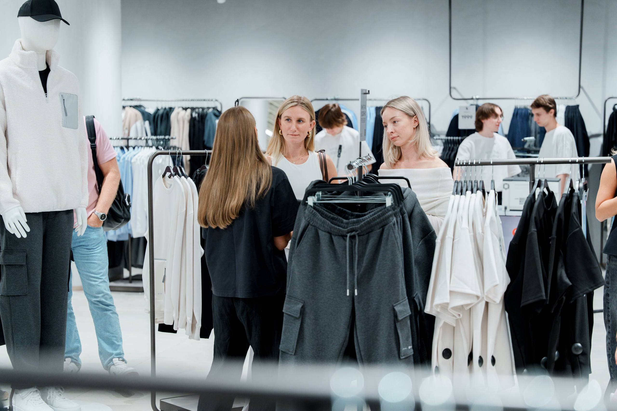 Yandex Pay & OSTIN. Фотограф в Москве и России