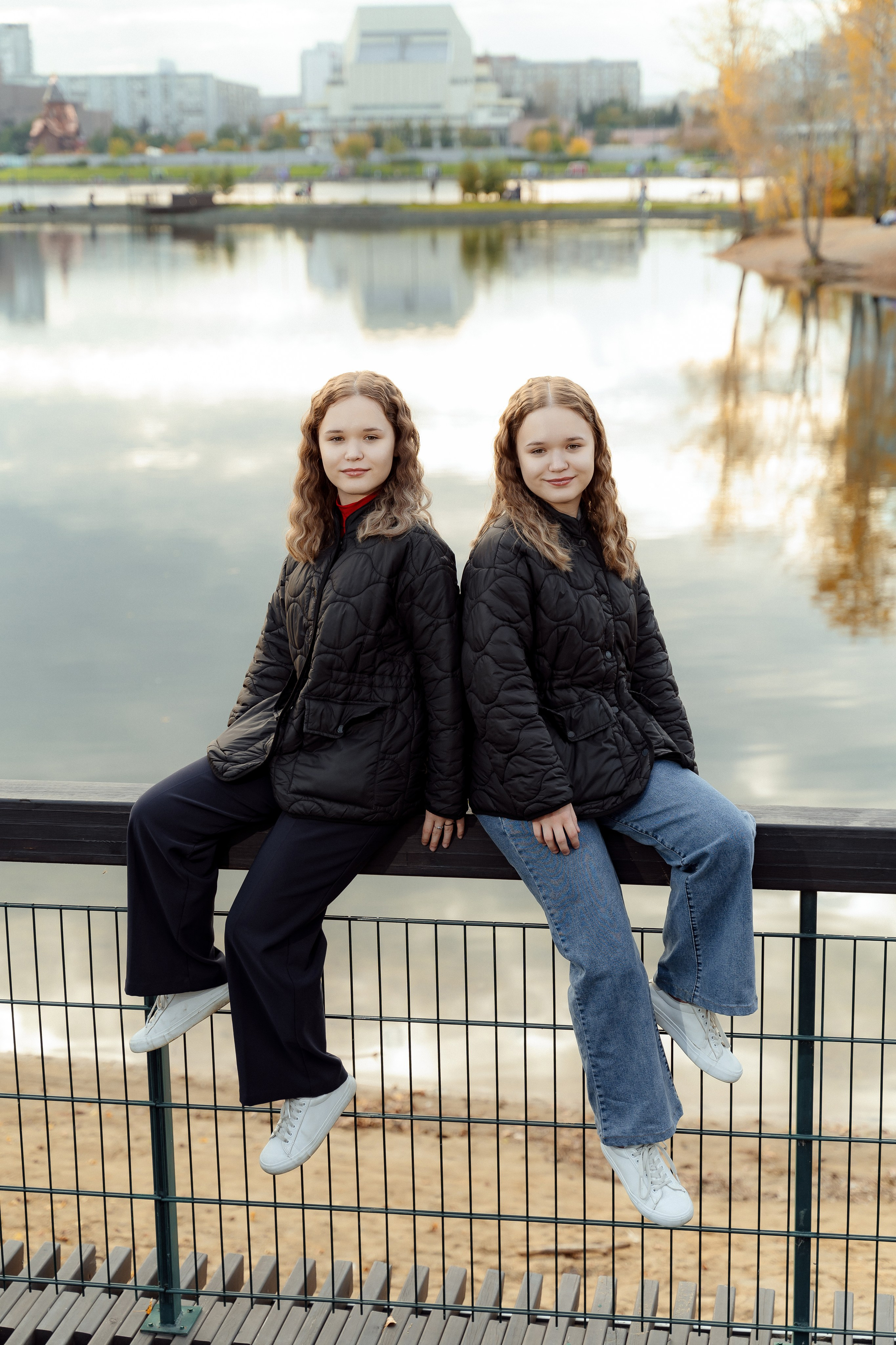 Фотосессия осенью в парке. 11 класс. Фотограф Ким Наталья в Красноярске