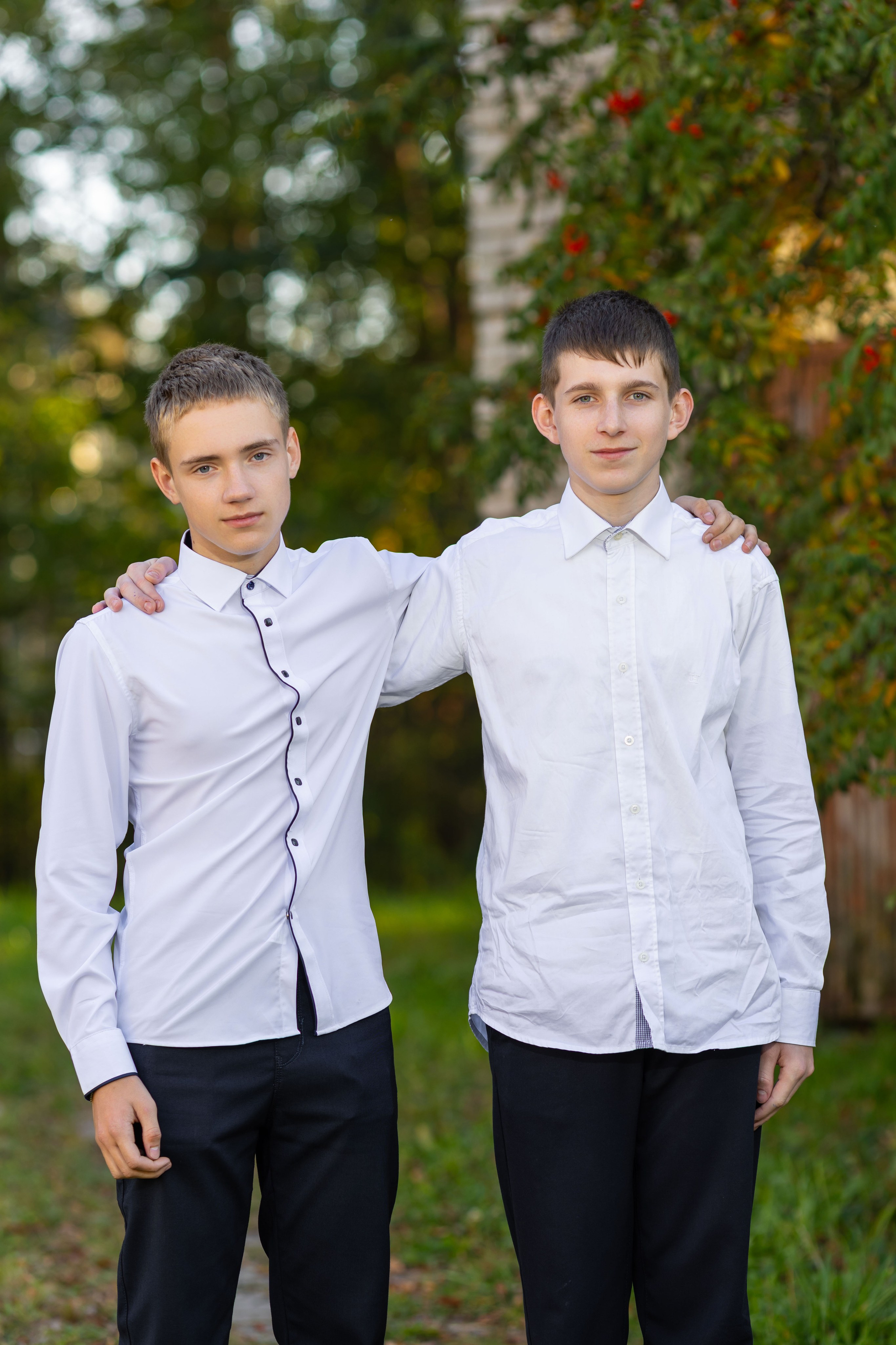 Осенняя фотосессия у школы с учителем. Семейный и детский фотограф Анна Петракова