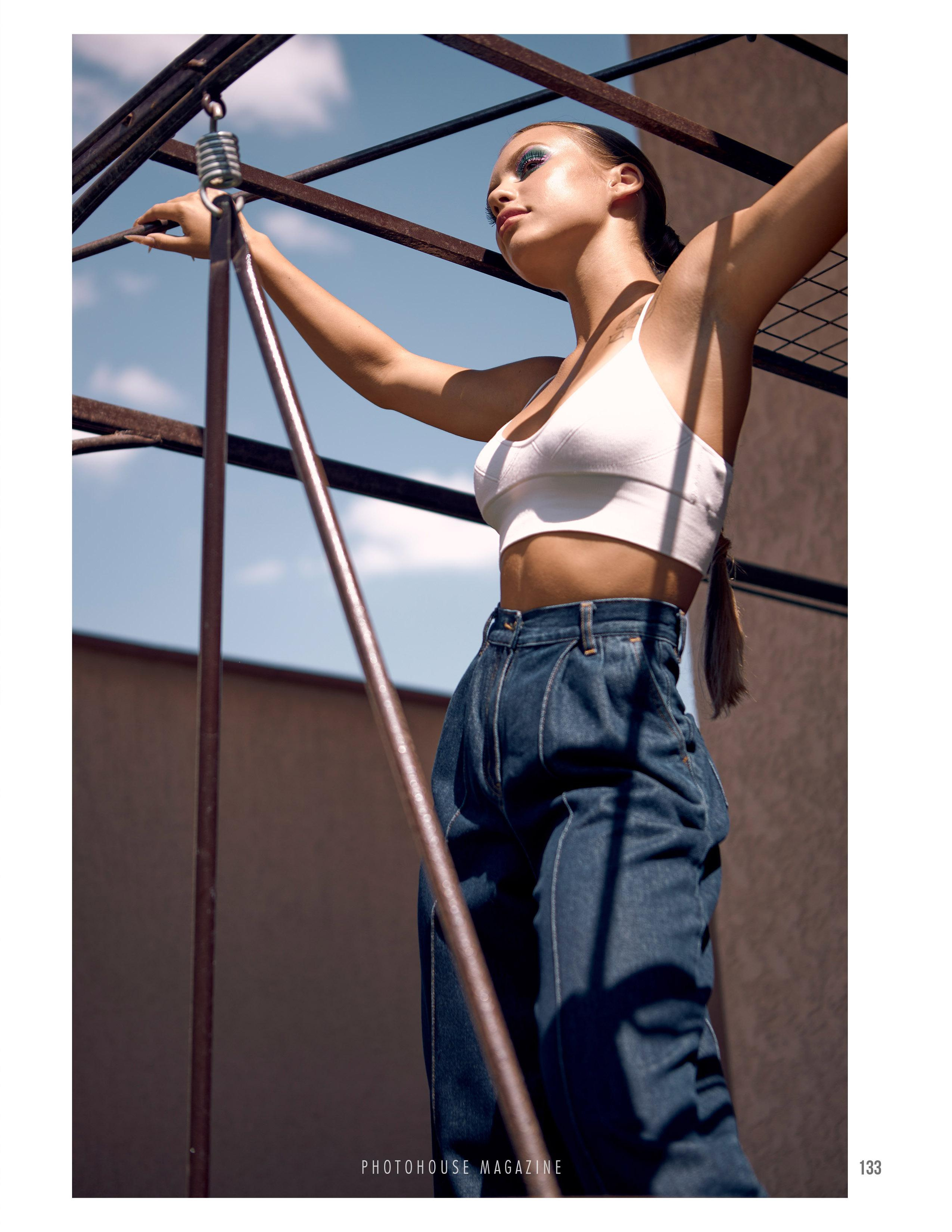 PHOTOHOUSE. Fashion Photographer Oxana Chernomorets