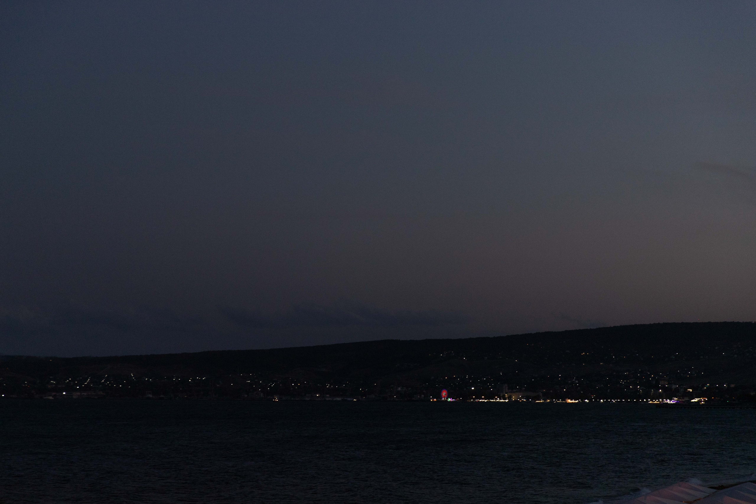 Свадебная фотосессия у моря в городе Феодосия. Свадебный фотограф и видеограф Краснодар, Ростов, Сочи, Новороссийск