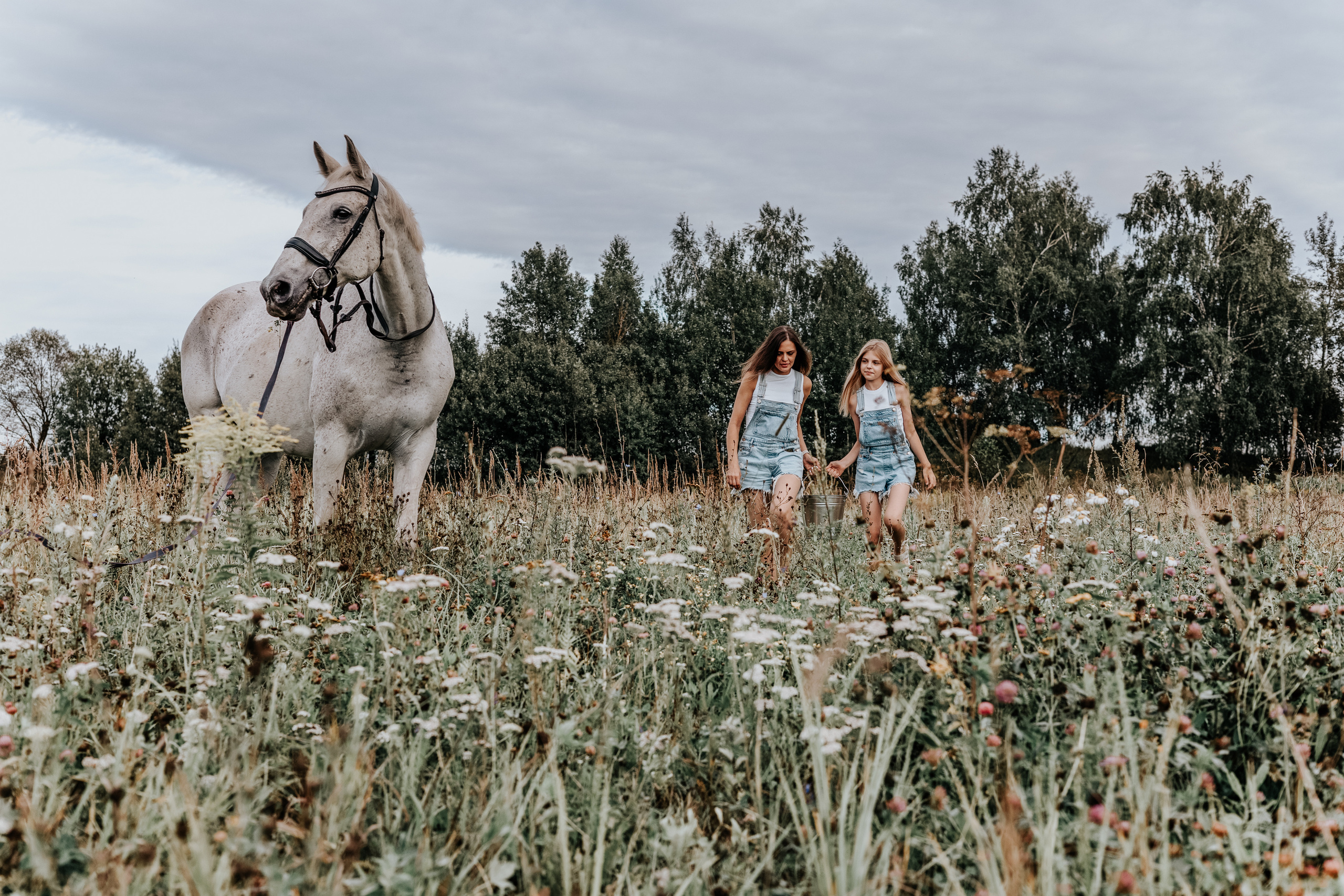 Катерина, Виктория и конь Соломон. Сказочный фотограф для Вас и Вашей семьи