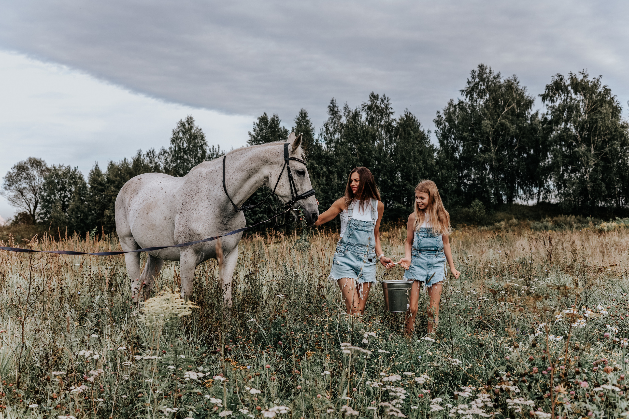 Катерина, Виктория и конь Соломон. Сказочный фотограф для Вас и Вашей семьи