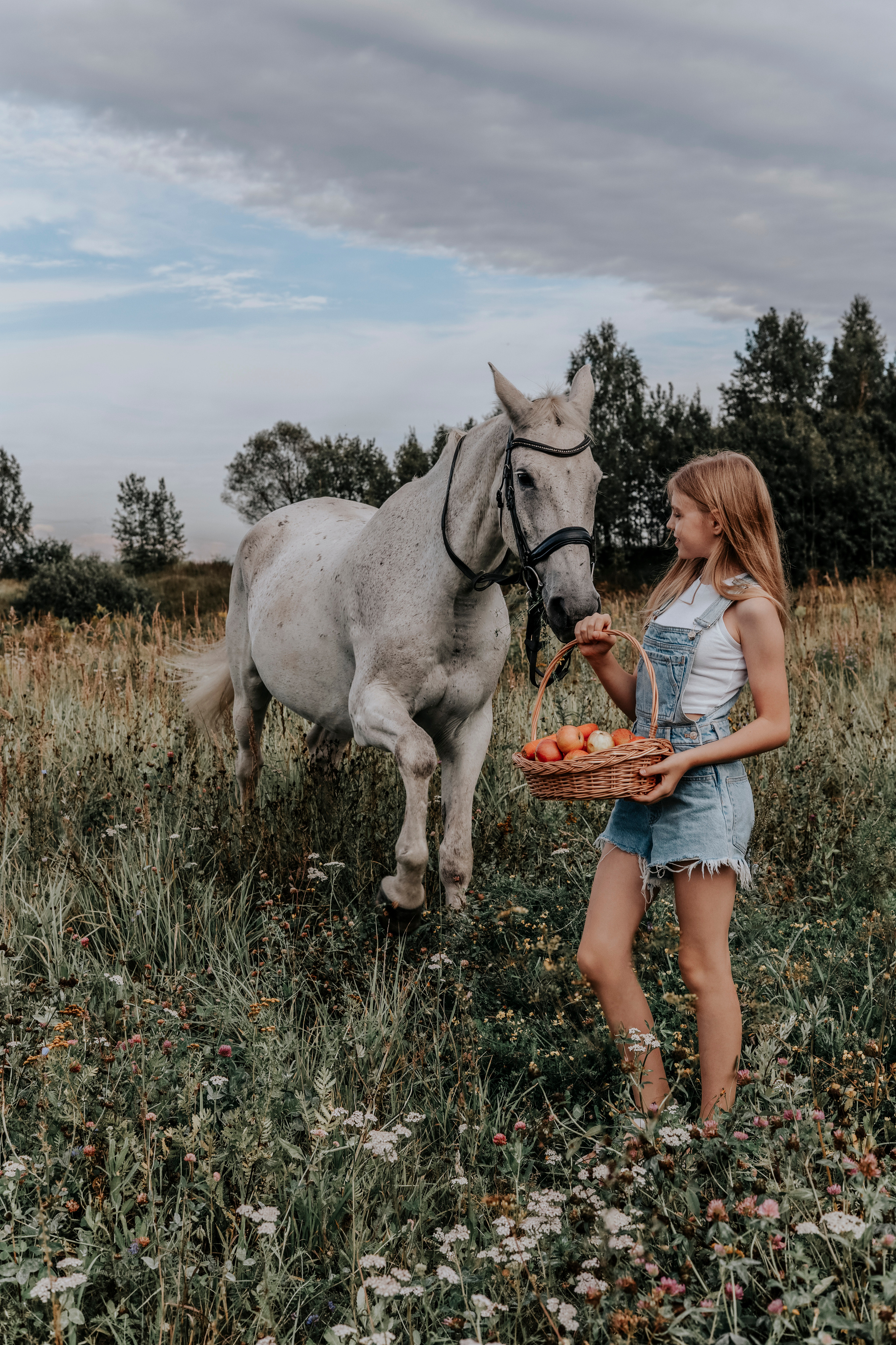 Катерина, Виктория и конь Соломон. Сказочный фотограф для Вас и Вашей семьи