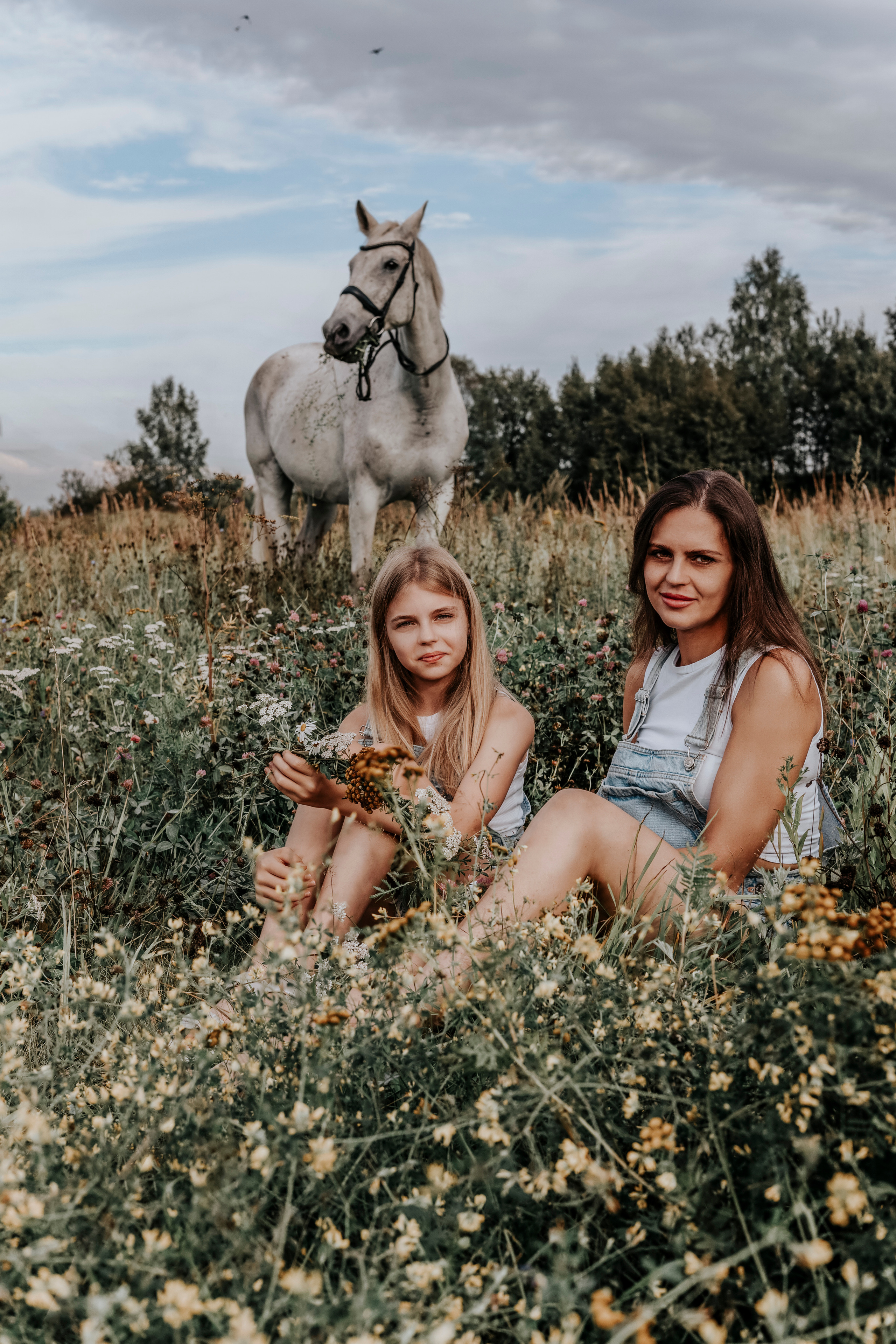 Катерина, Виктория и конь Соломон. Сказочный фотограф для Вас и Вашей семьи