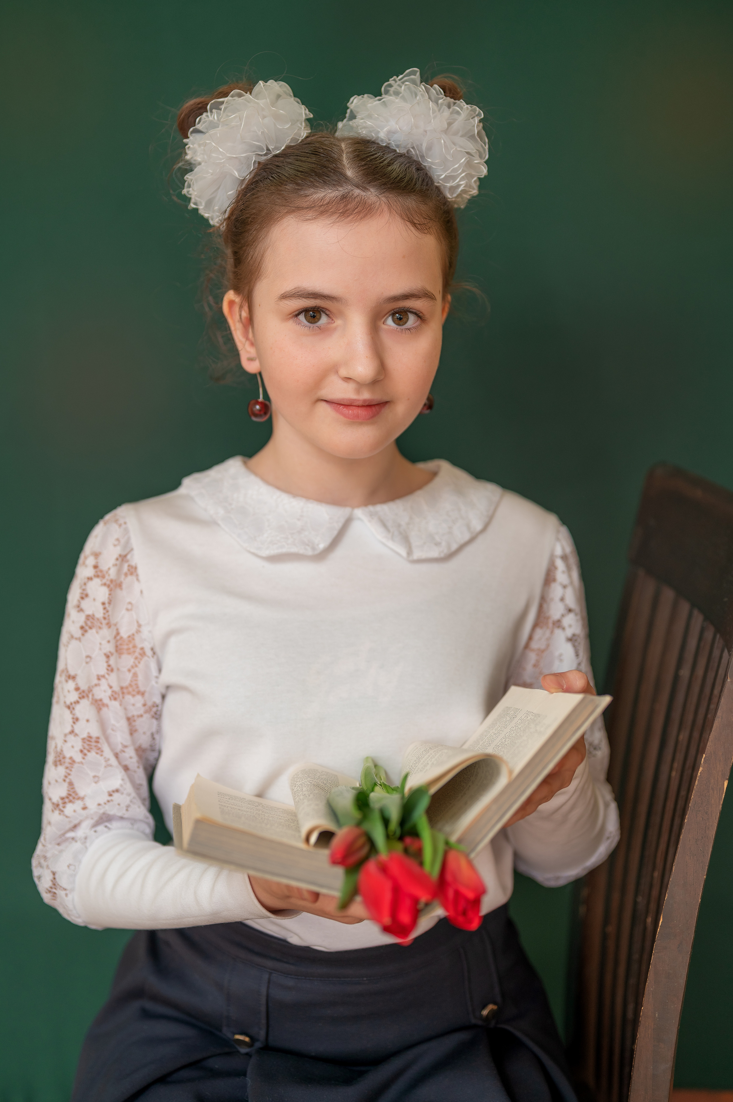 Школьный фотоальбом для младших классов. Фотограф новорождённых, семейный, школьный в городе Калуге Евгения