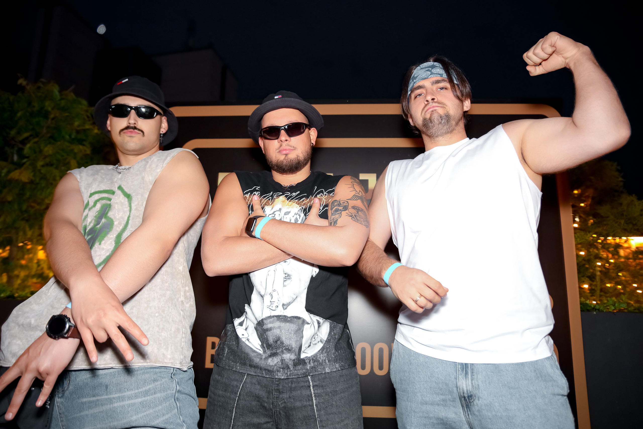 LA night & Fiji wave. 2000’s