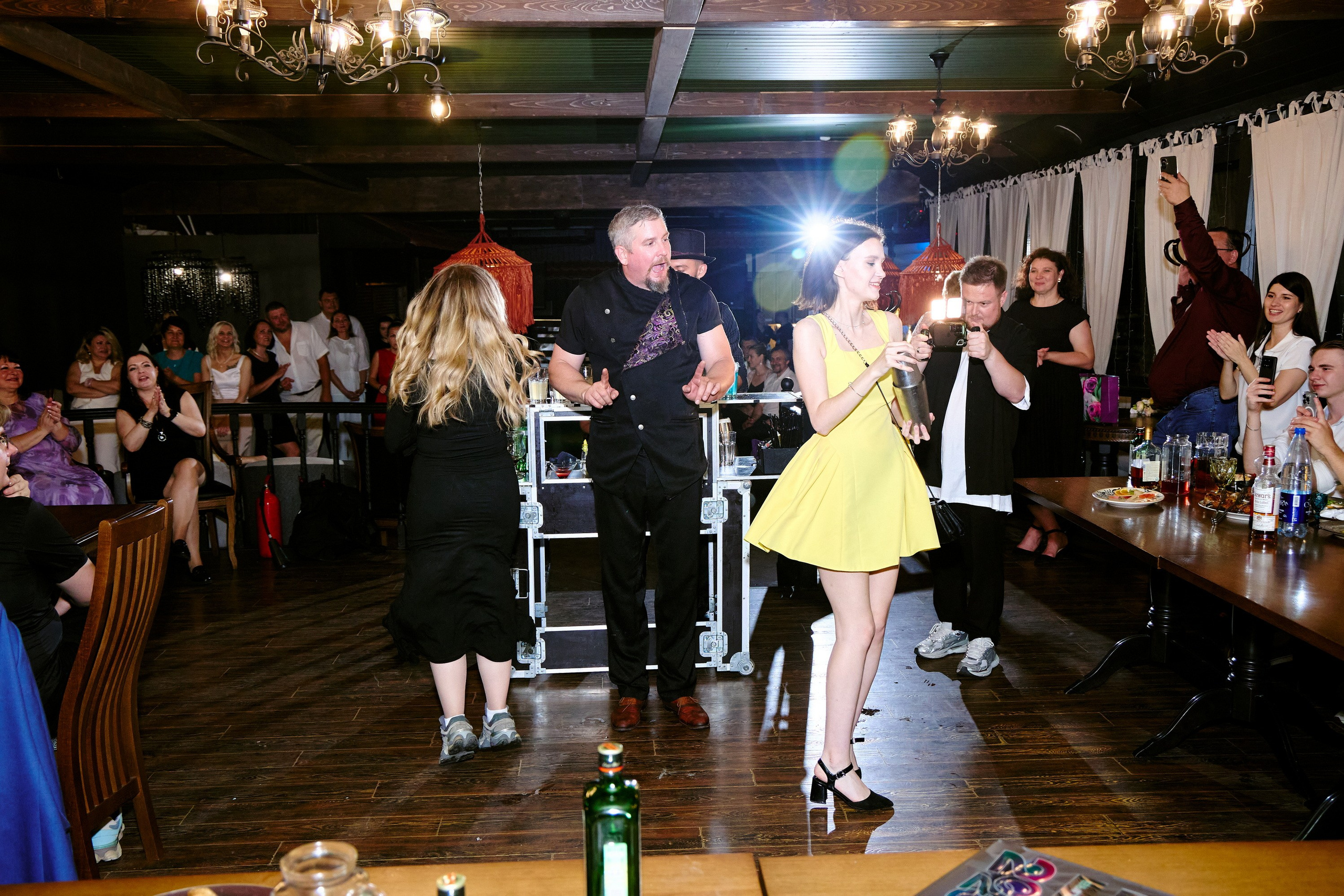 Выпускной 35 Сош. Фотограф Выпускные альбомы Таганрог Сергей Коробченко