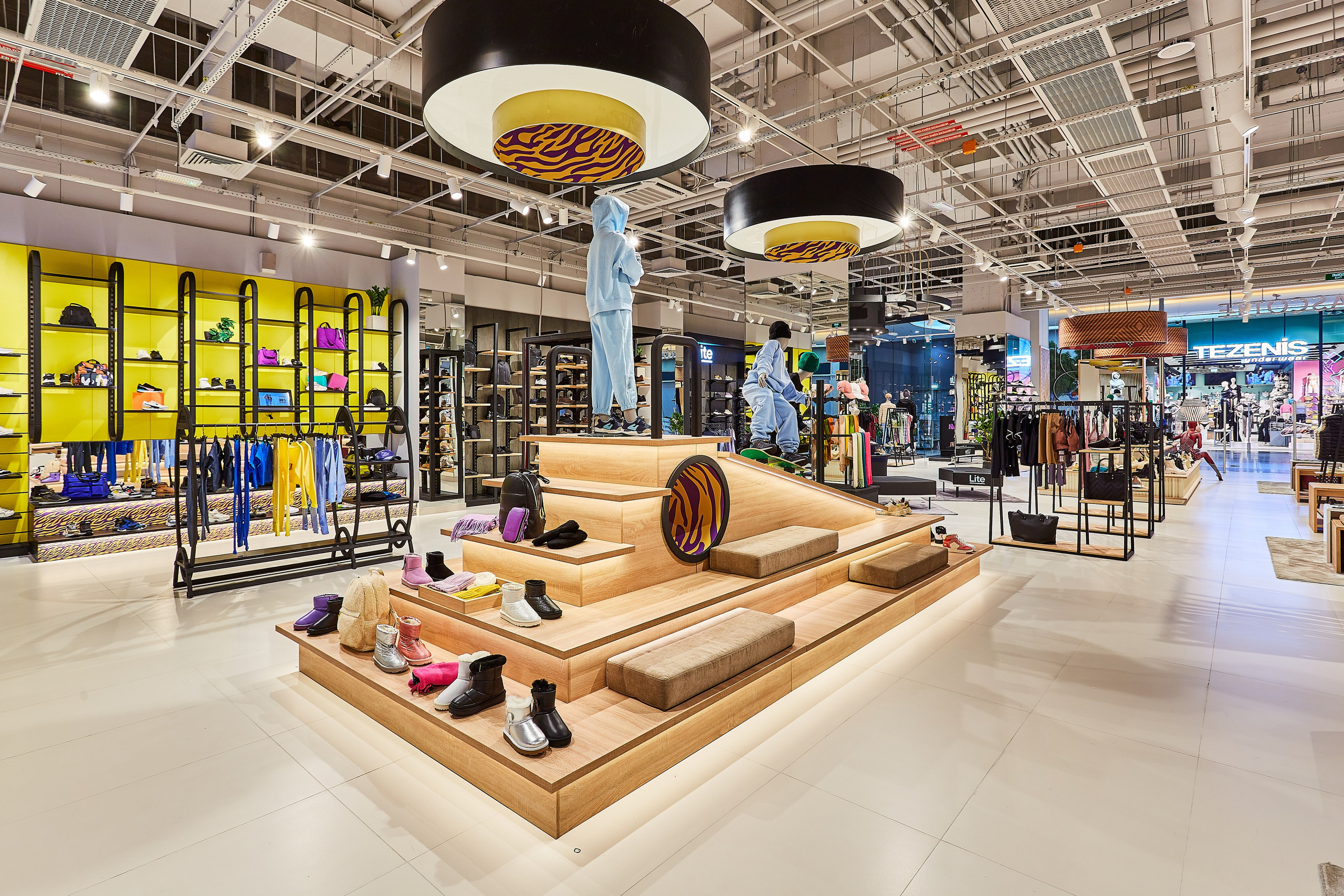 Съемка торгового магазина. Фотограф Руслан Потапов в Краснодаре