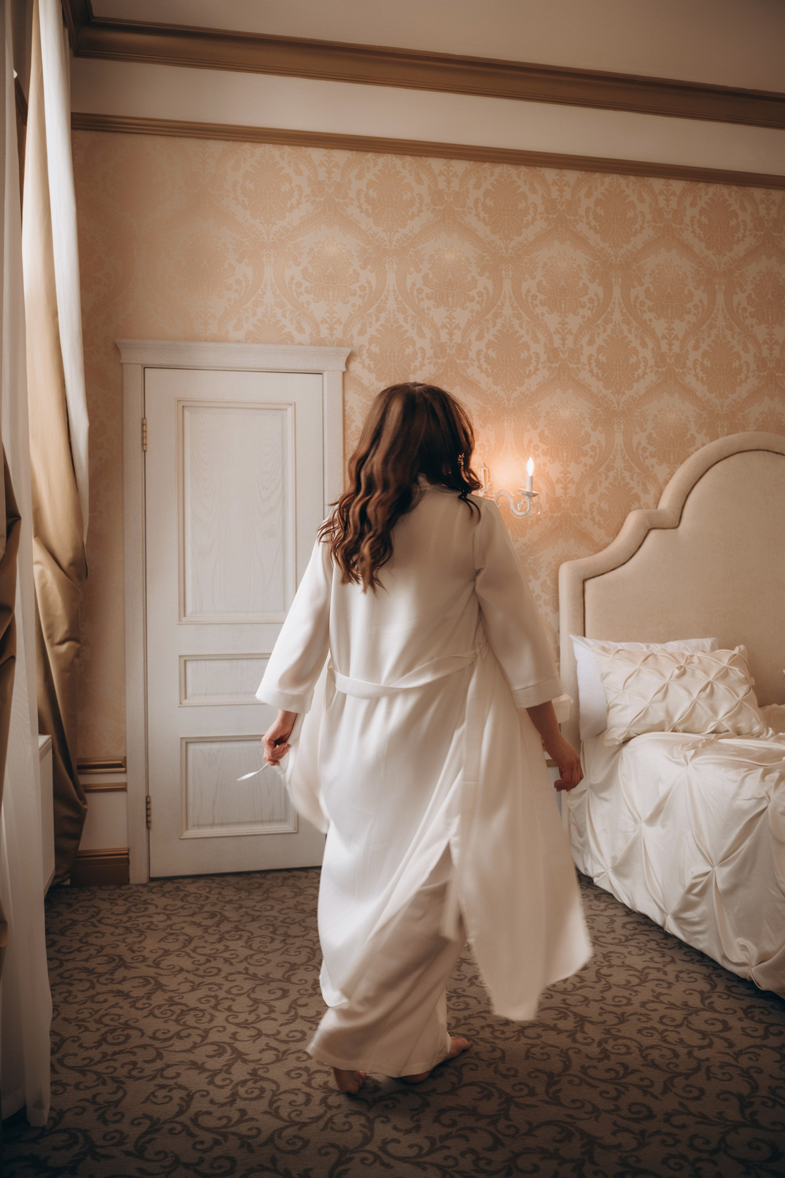 Анастасия фотосессия в отеле. Семейный фотограф в Белгороде Амелина Алина