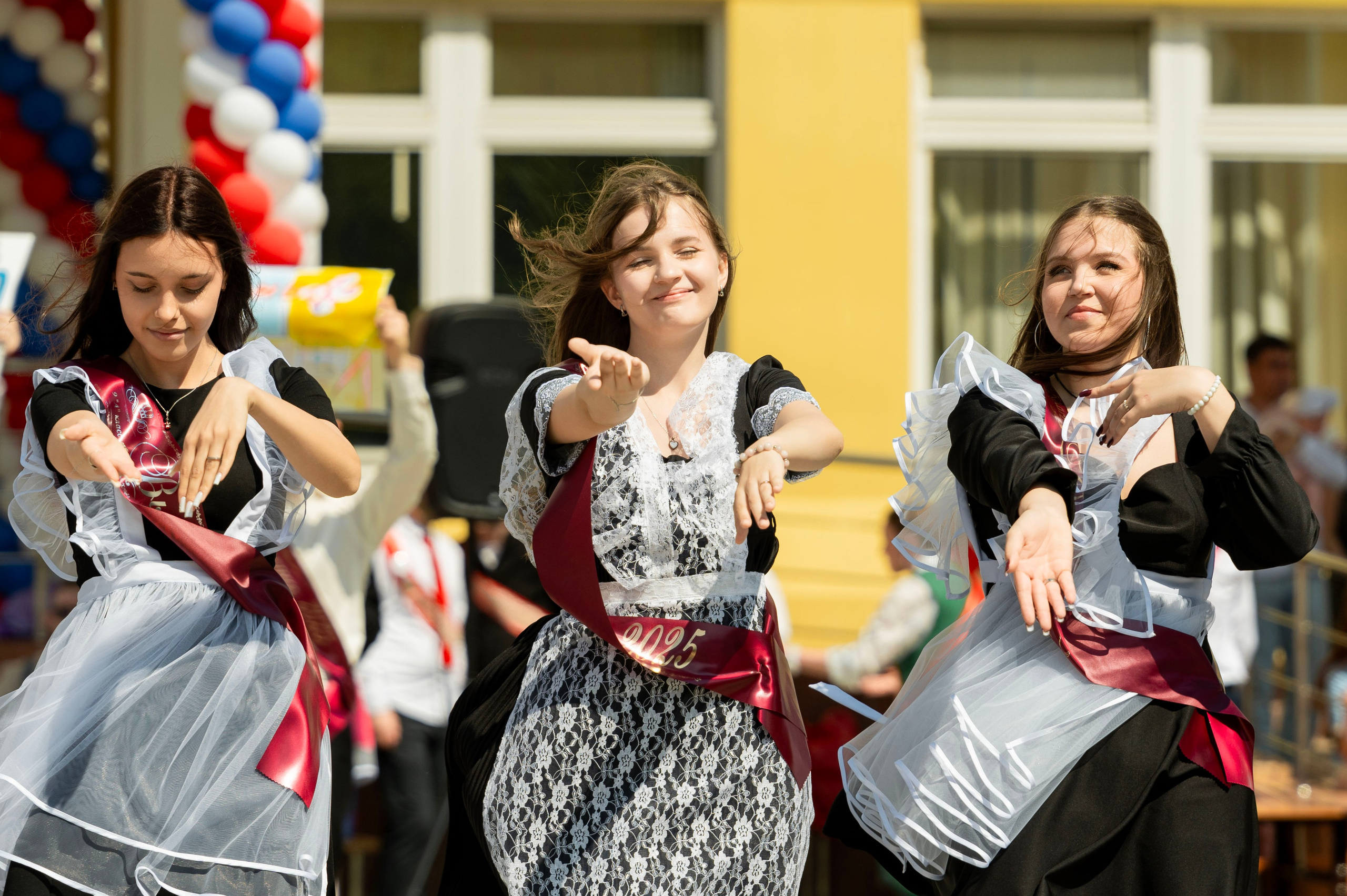 Выпукные 9 классы. Фотограф Юлия Попова