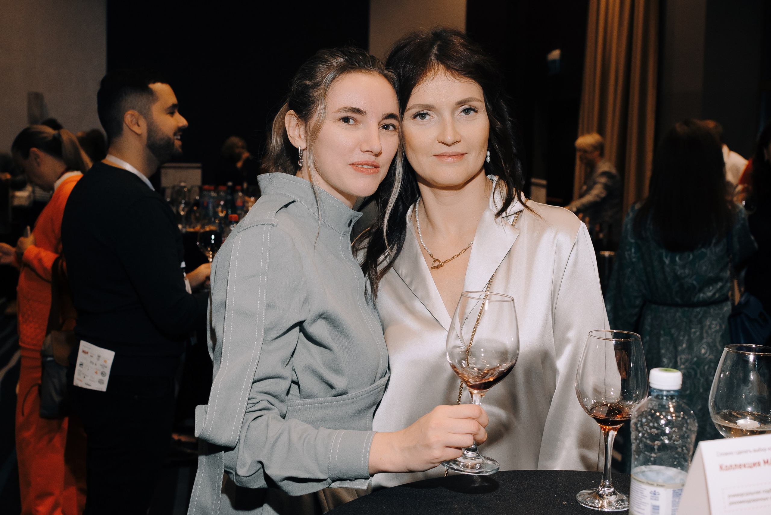 ФЕСТИВАЛЬ ВИНА И КРЕПКИХ НАПИТКОВ МАВТ-ВИНОТЕКА. Репортажный фотограф Зуев Роман г. Челябинск