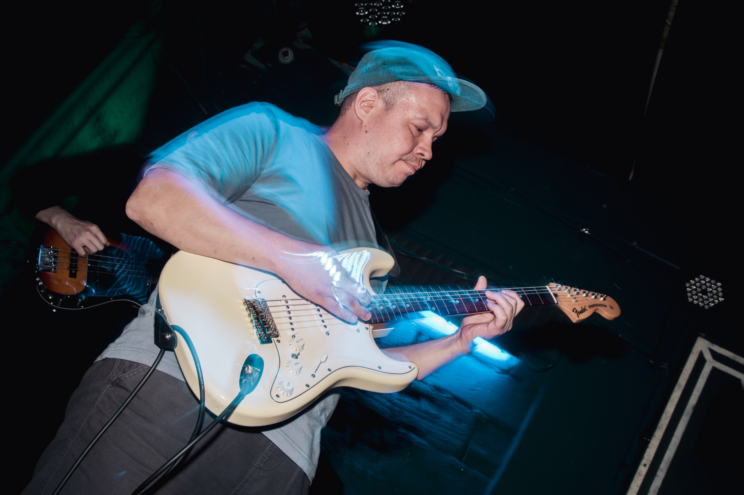 Ютани & о т м е ж & Вещи в картонной коробке 08.08.2025. Репортажный фотограф в Москве Legiodot