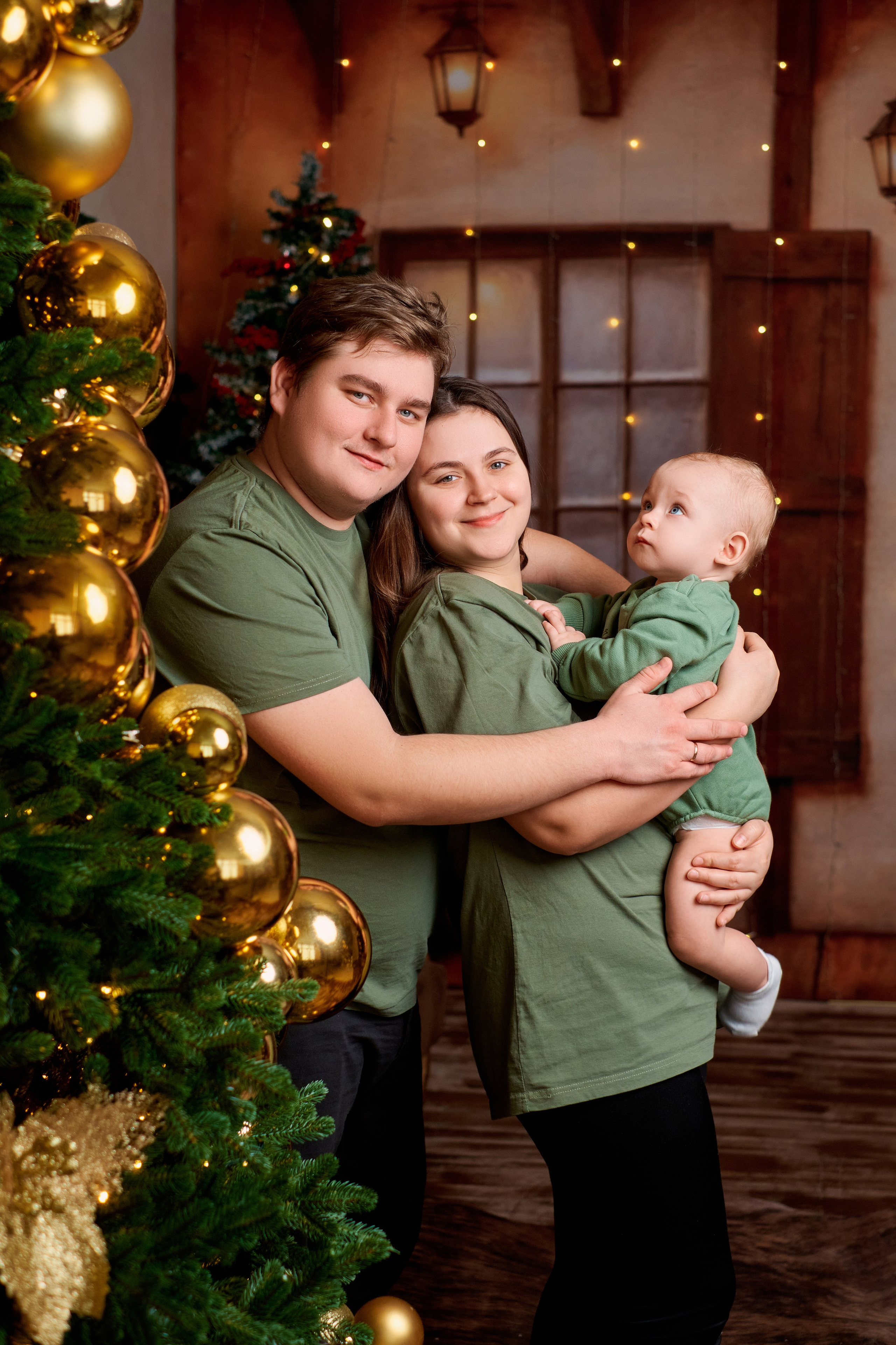 Семейная новогодняя фотосессия. Студия Pion. Фотограф Таганрог Анна Трайжон