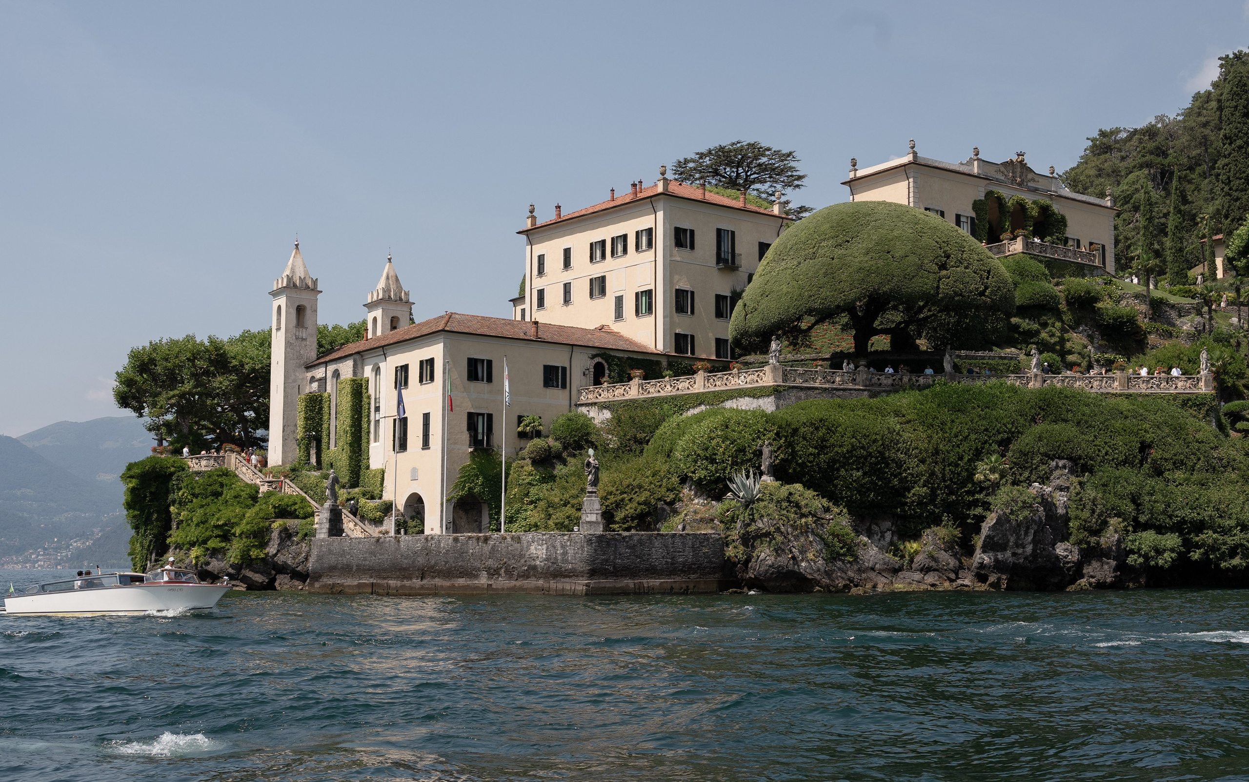 Kate. Maria Anistratova | Destination Photographer, Videographer & Drone Pilot — Lake Como