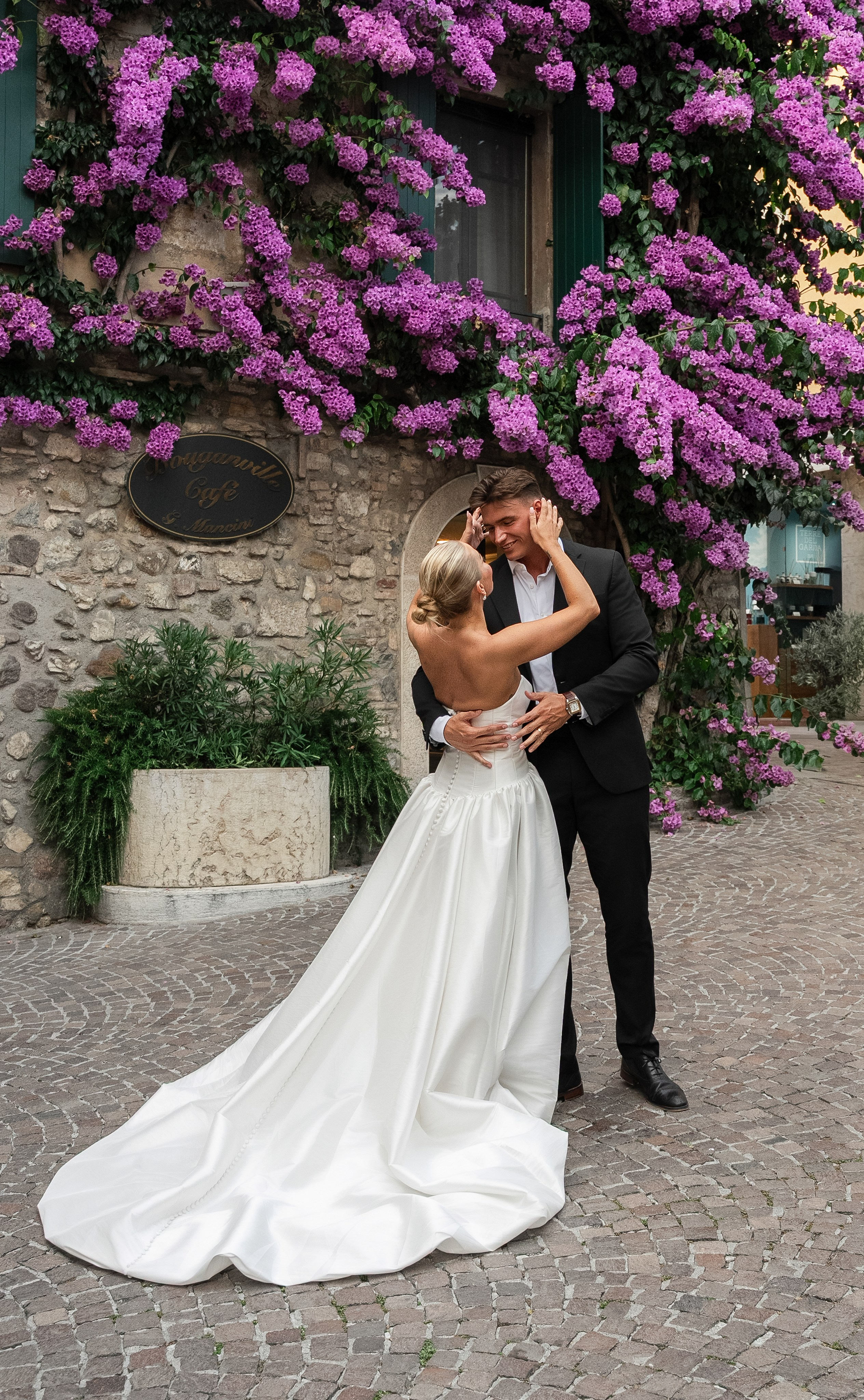 Elyssa & Seth. Maria Anistratova | Destination Photographer, Videographer & Drone Pilot — Lake Como