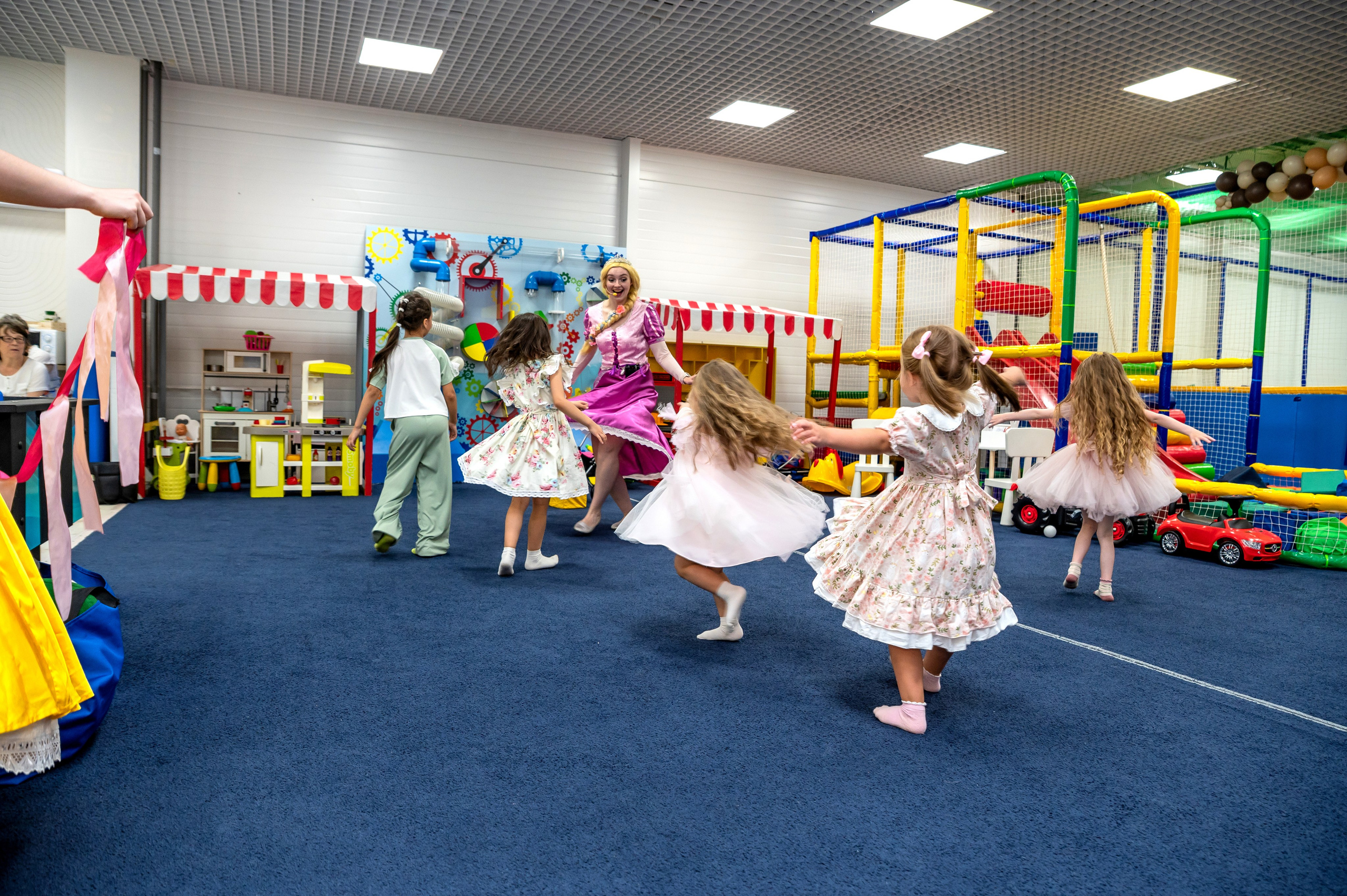 Игротека Ниндзя Кидс. Я Ольга Казанцева, фотографирую снимаю ваши киноистории и печатаю фото и цифровые портреты на холсте