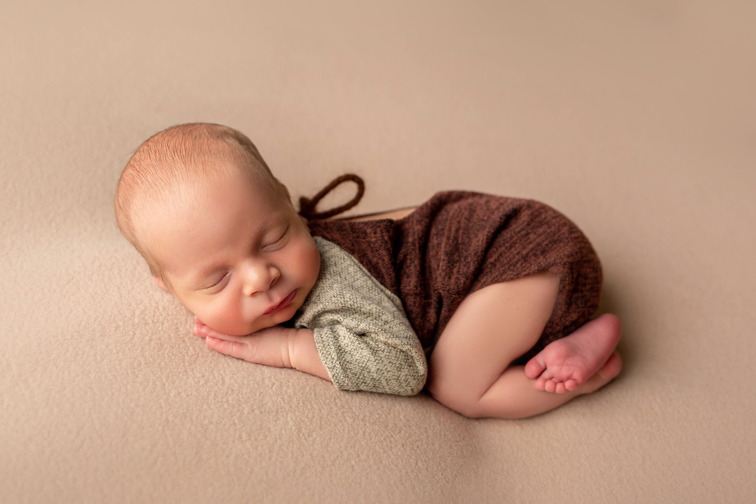 Ньюборн мальчики. Фотограф новорожденных, семейный, детский фотограф в Москве и Московской области