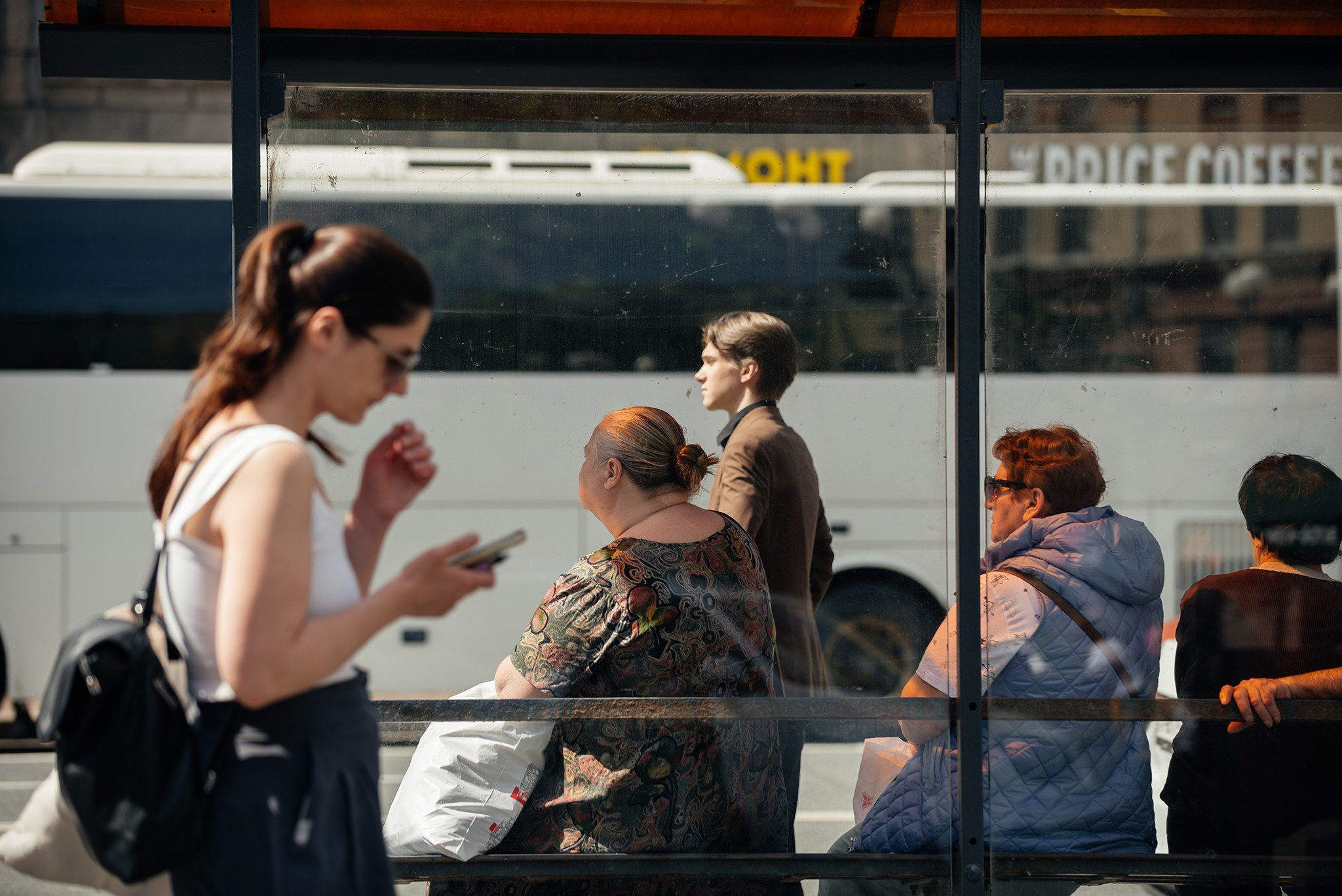 Уличная съёмка. Петроградка. Май 26. Репортажный фотограф в Санкт-Петербурге Анастасия Клёпова