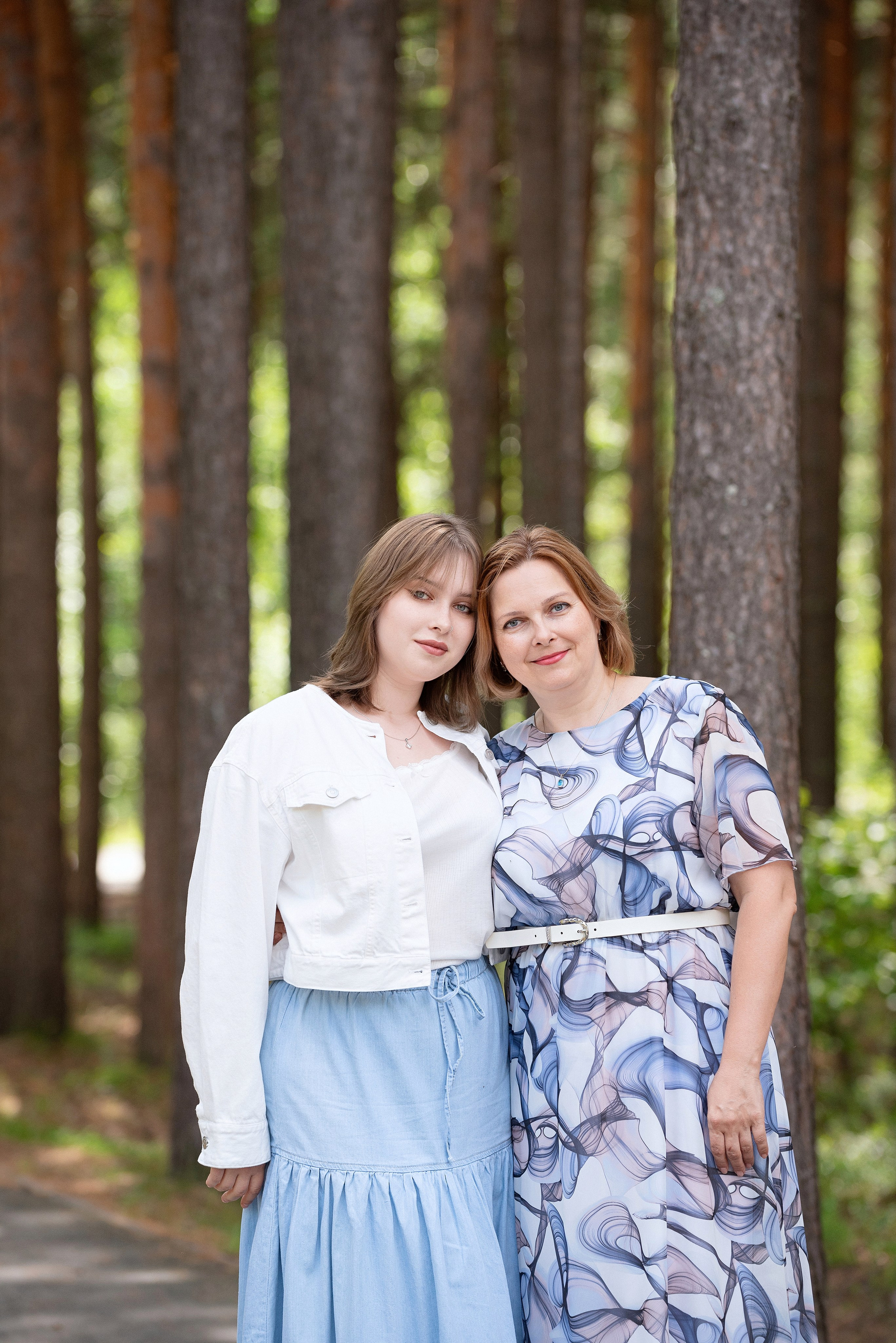 Семейная прогулка в парке Кедровый Лог. Детский и семейный фотограф в Сургуте и Нефтеюганске Анна Старцева