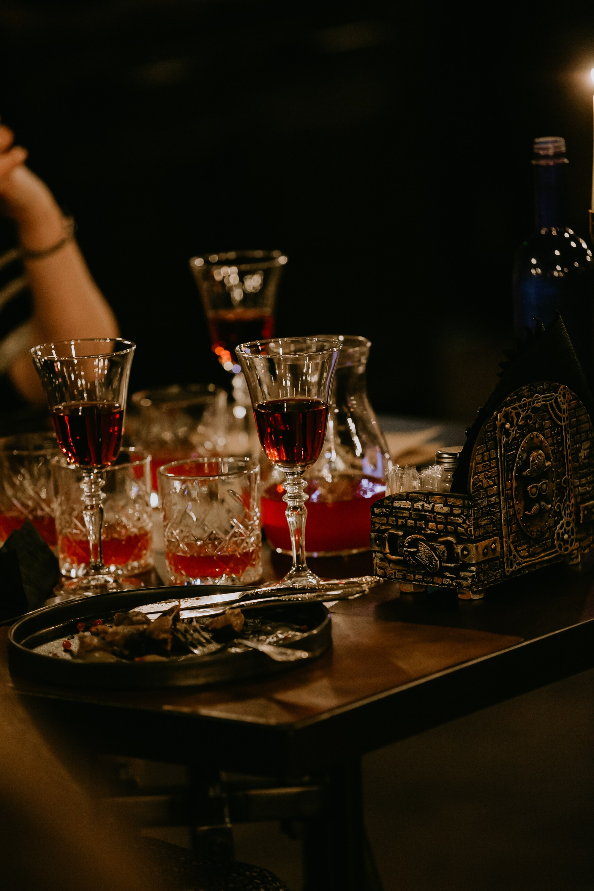 Иммерсивный гастроспектакль «До абсурда». Фотограф событий Злобин Дмитрий