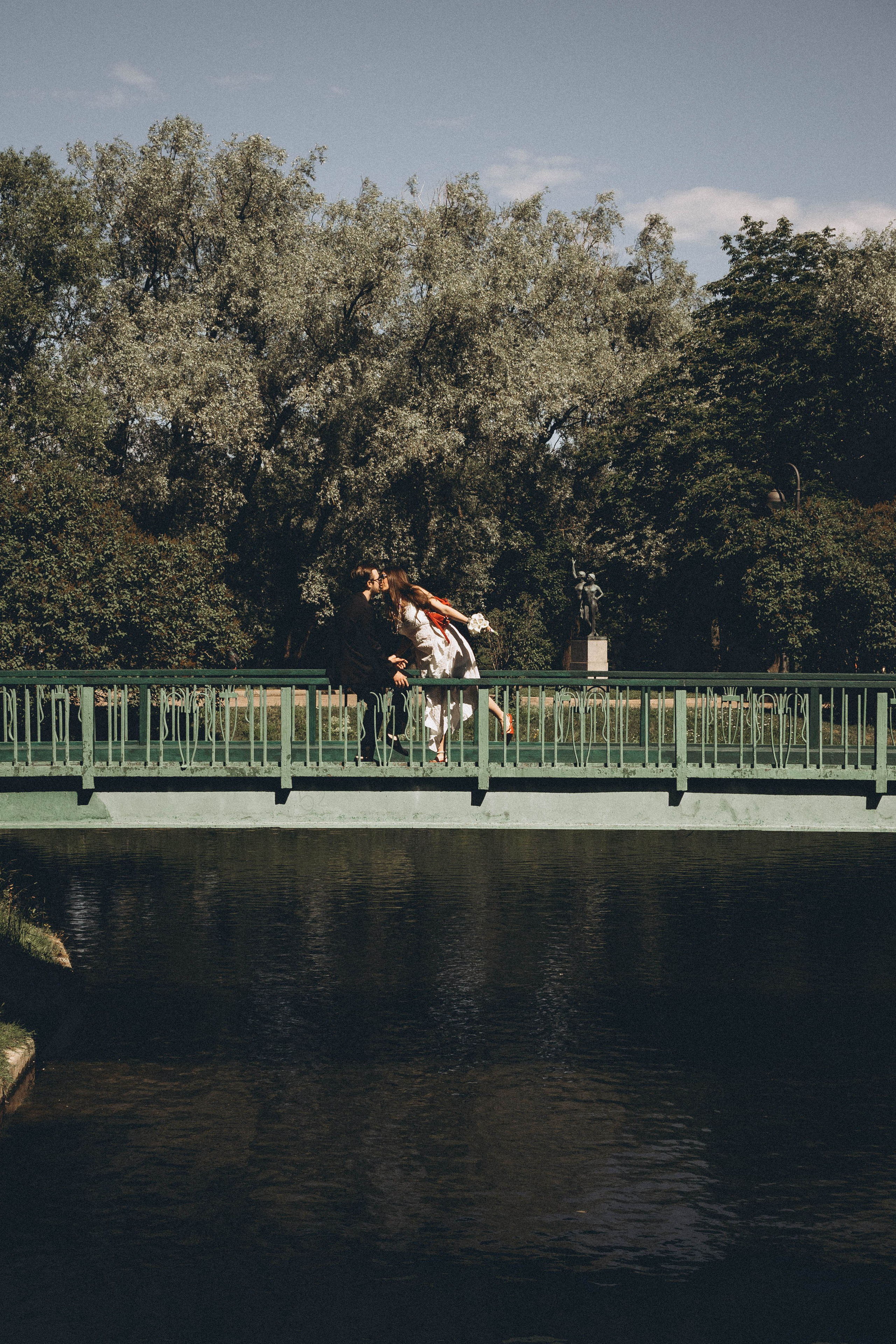 СВАДЕБНАЯ СЬЕМКА В ПАРКЕ ПОБЕДЫ И ПРОГУЛКА ПО МОСКОВСКОМУ ПРОСПЕКТУ. Профессиональный фотограф, Санкт-Петербург — Виктория Богомолова