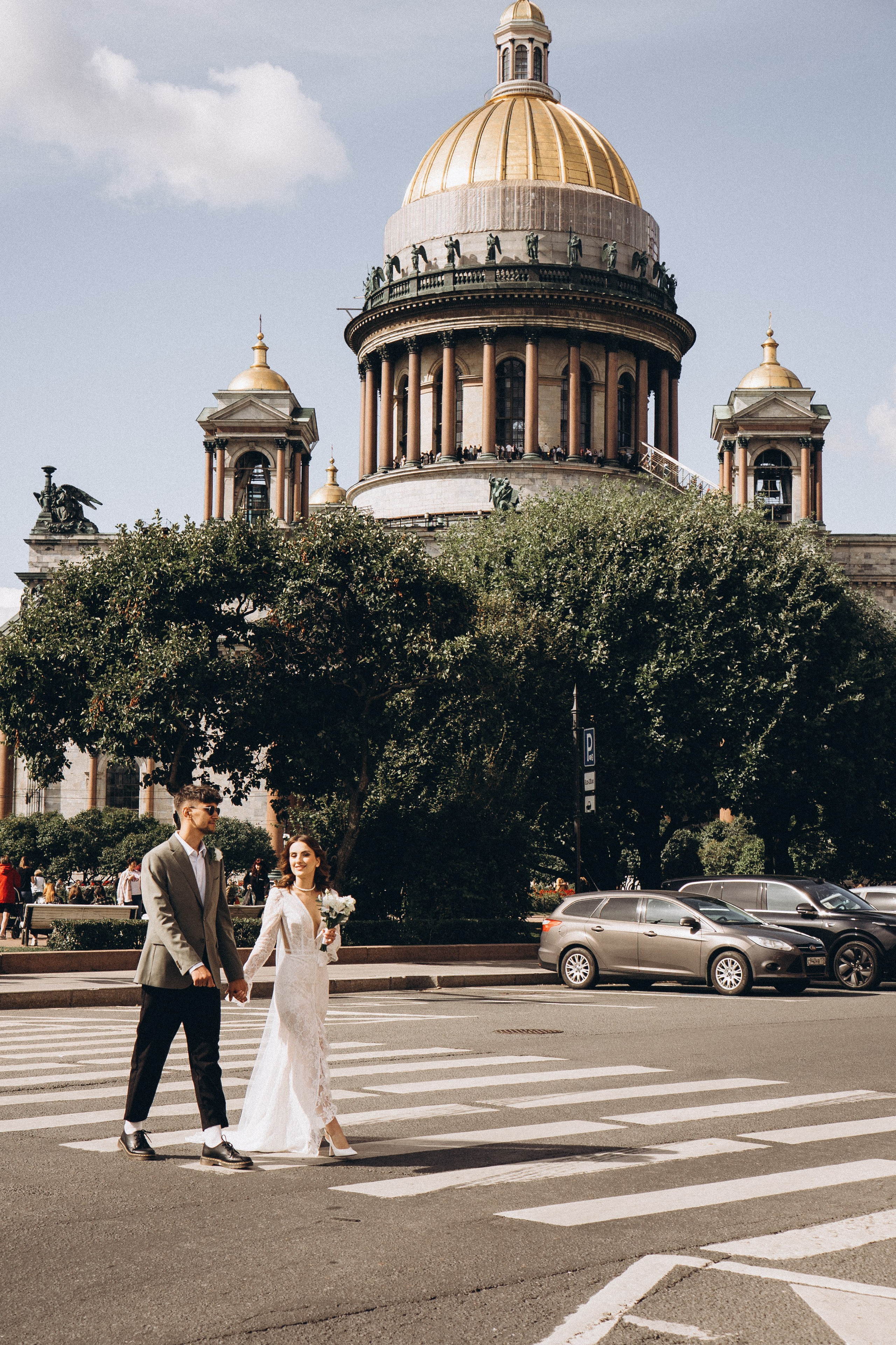 СВАДЕБНАЯ ПРОГУЛКА ВОЗЕ ИСАИКЕВСКОГО СОБОРА АСТОРИИ И ЗАКОНОДАЛЕТНОГО СОБРАНИЯ. Профессиональный фотограф, Санкт-Петербург — Виктория Богомолова