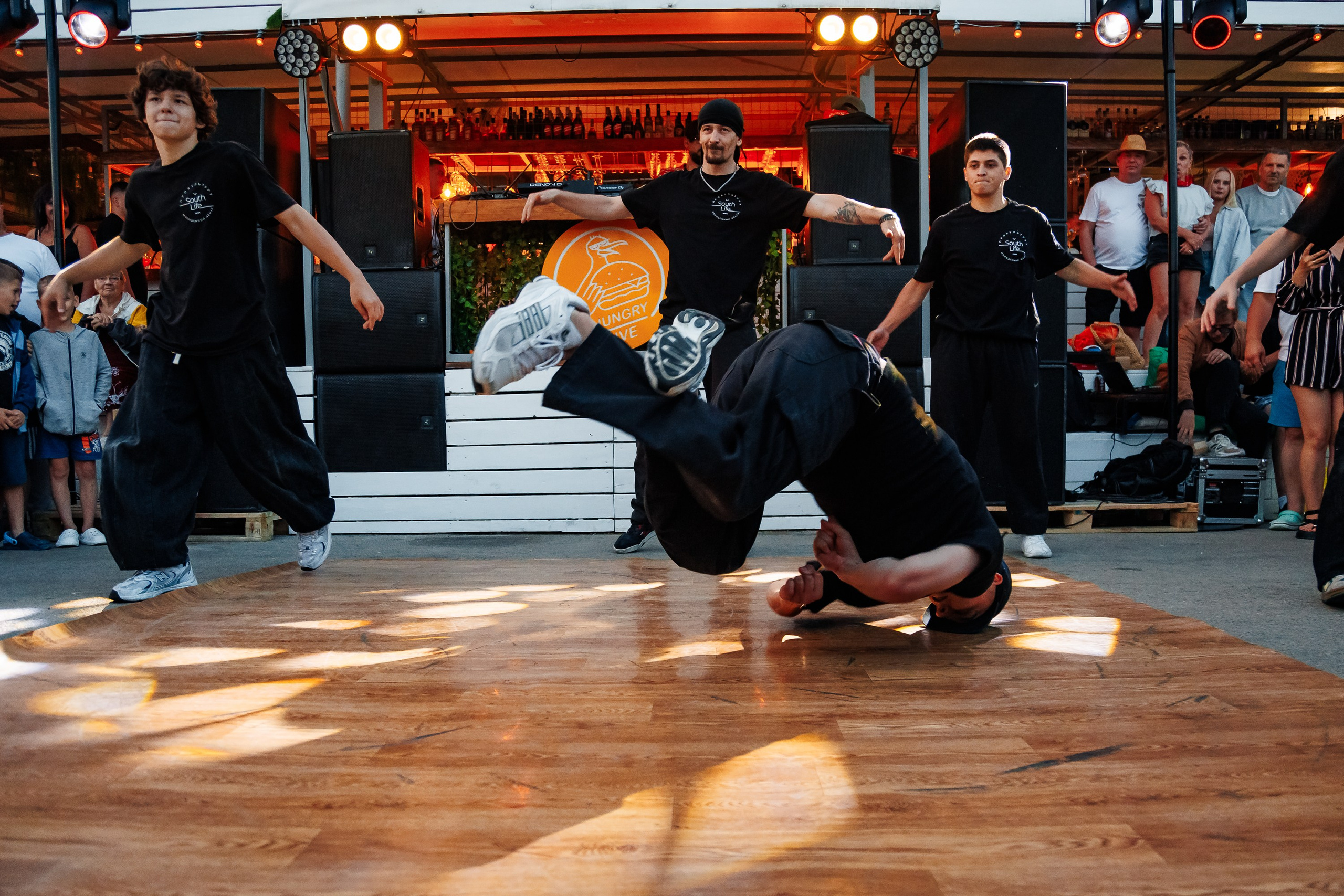 Открытие сезона в HUNGRY BIRD_Симеиз_Крым_14.06.2025. Аминов Руслан | Фотограф