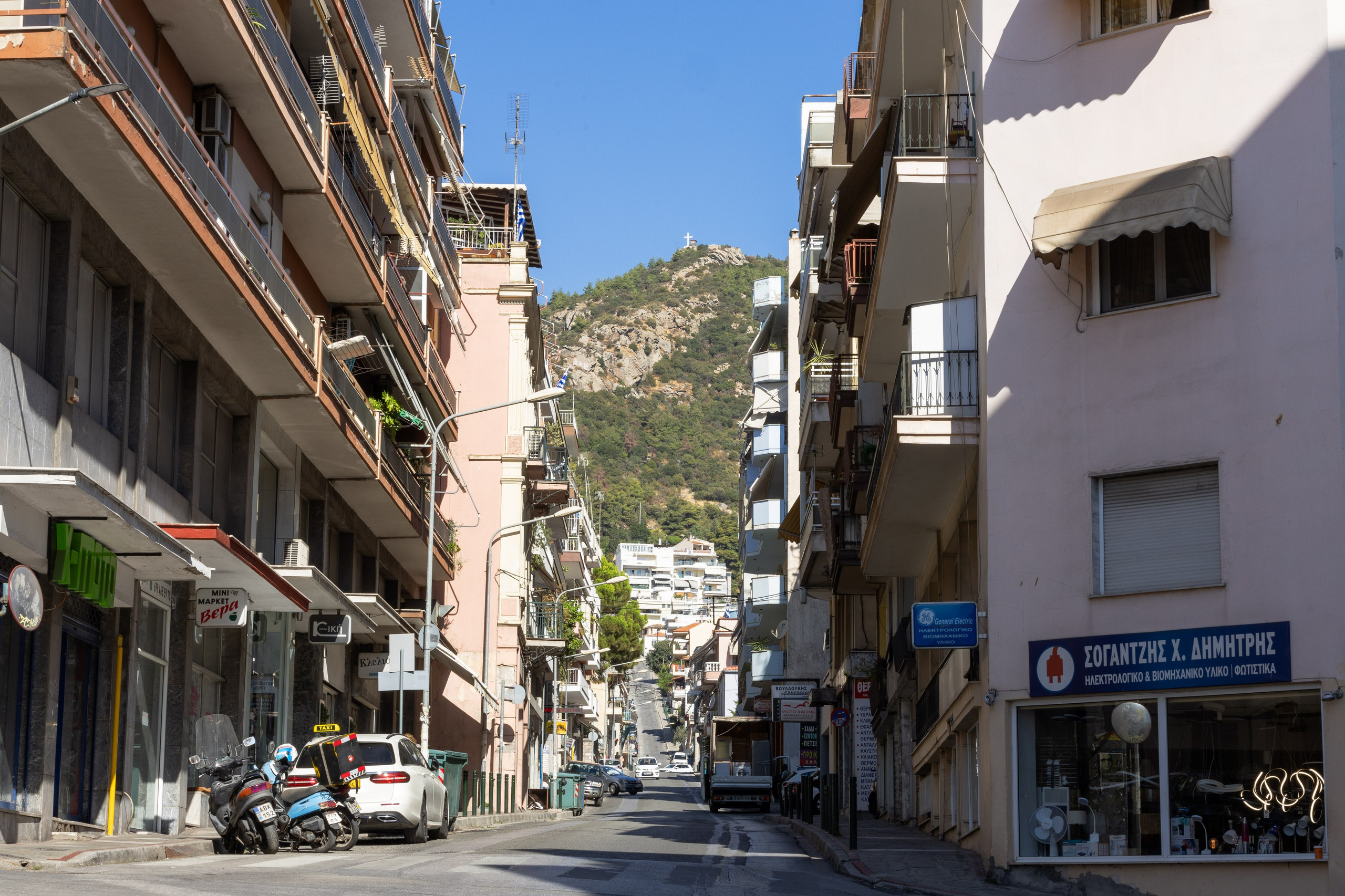 Кавала. Фото департамент круизного лайнера Астория Гранде