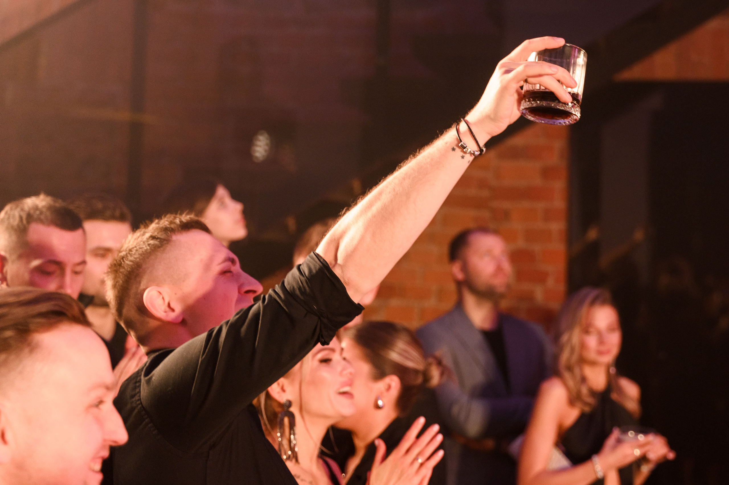 ЖЕСТОКИЕ ИГРЫ Евгении Яблоковой. Свадебный фотограф Минск