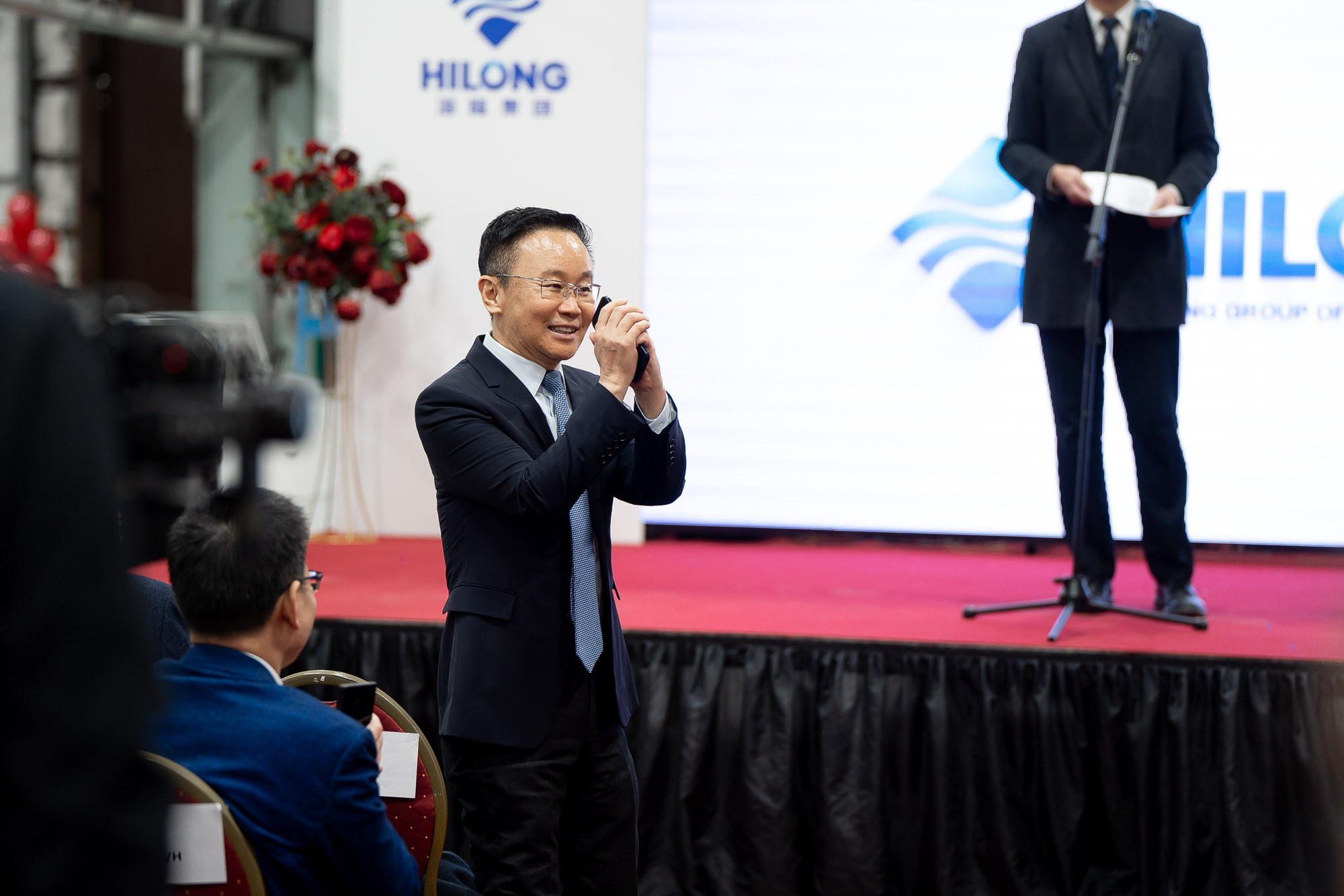 Открытие сервисного центра HILONG. Сергей Кошкин. Репортажная и ивент-фотография в Сургуте