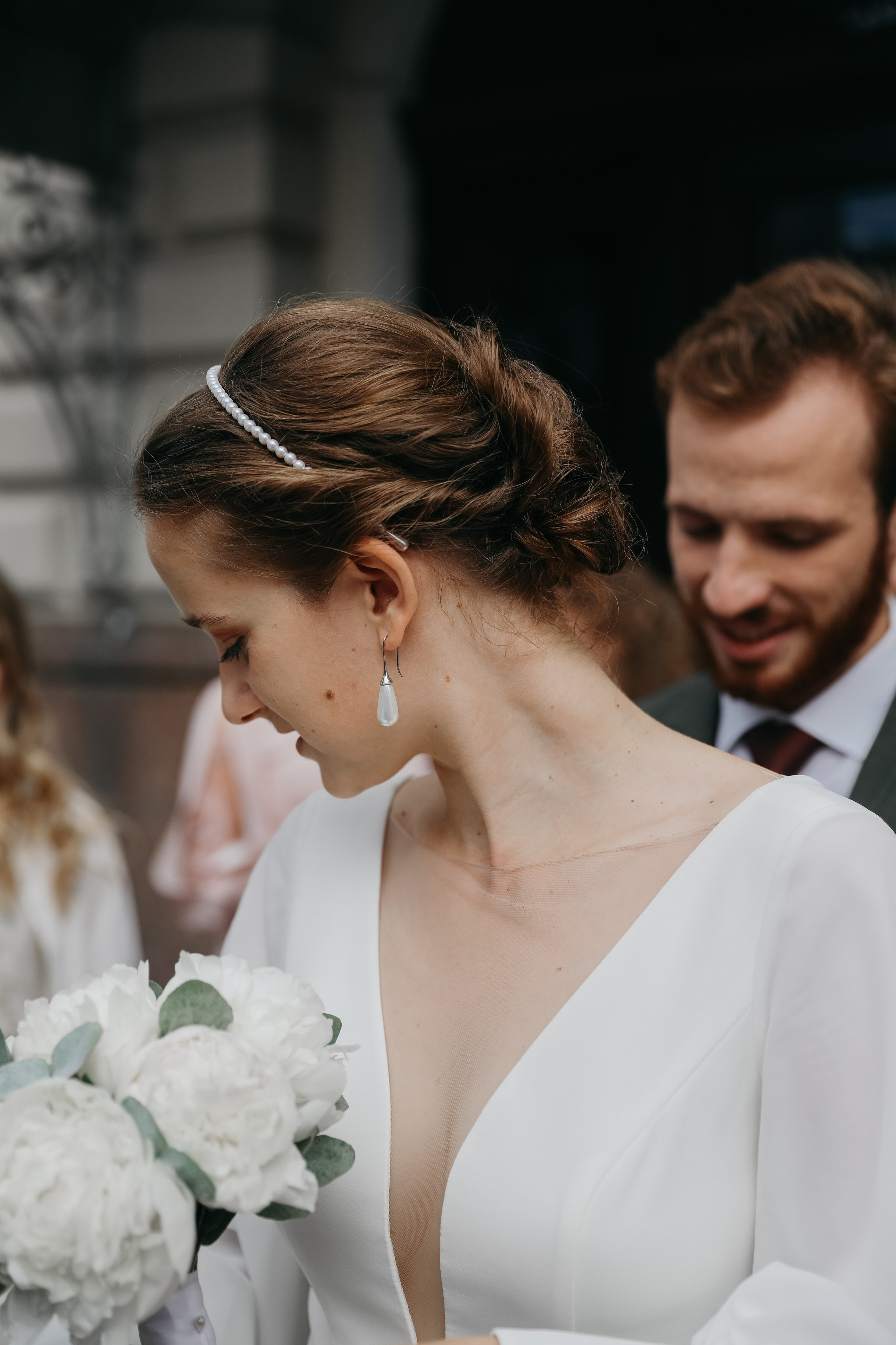 Любовь — противовес этому ужасу, любовь — акт единения и сохранения. Свадебный фотограф в Санкт-Петербурге