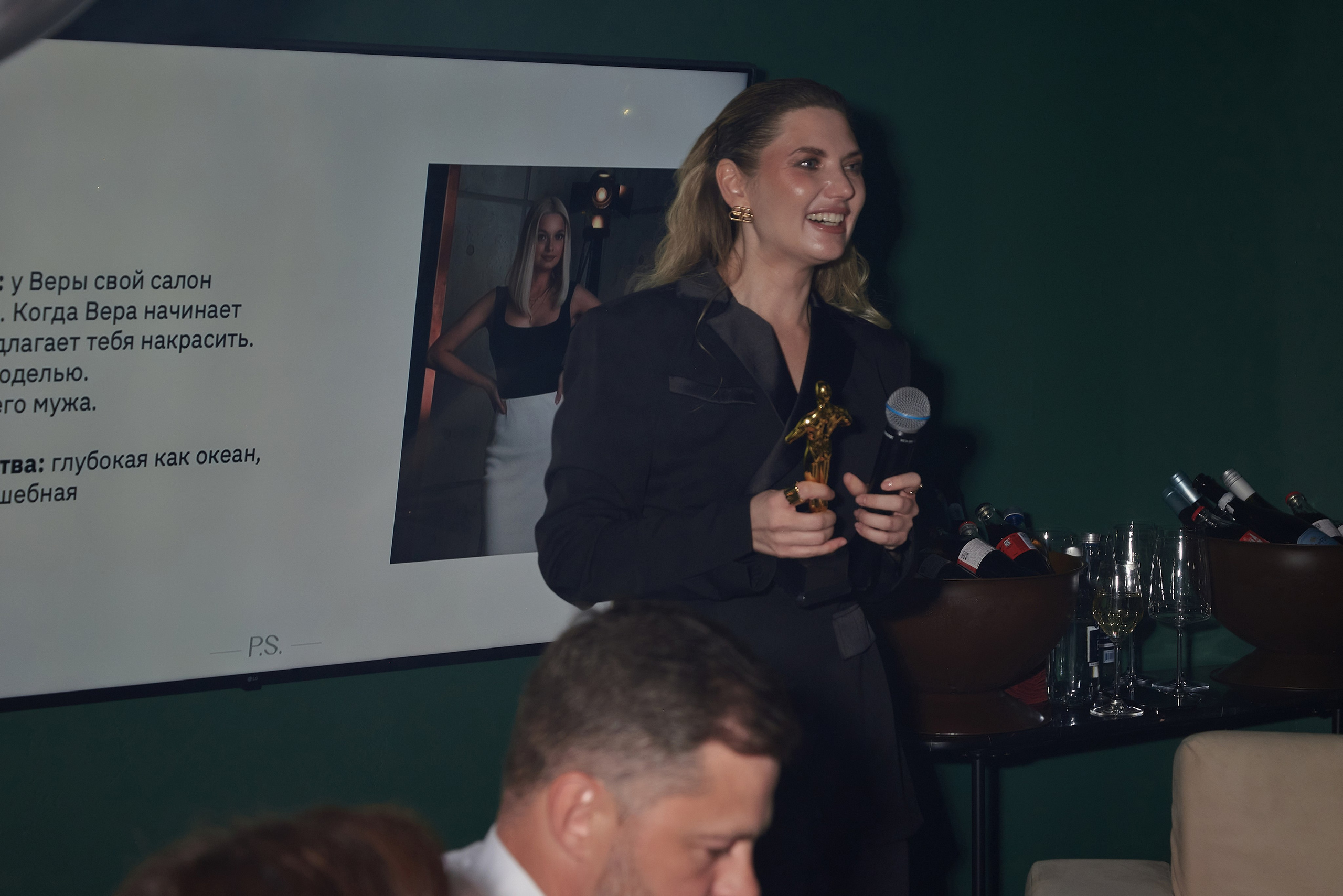 День рождения Светланы Пинигиной в караоке Divas. Наталия Дианова — фотограф для брендов и экспертов в Москве