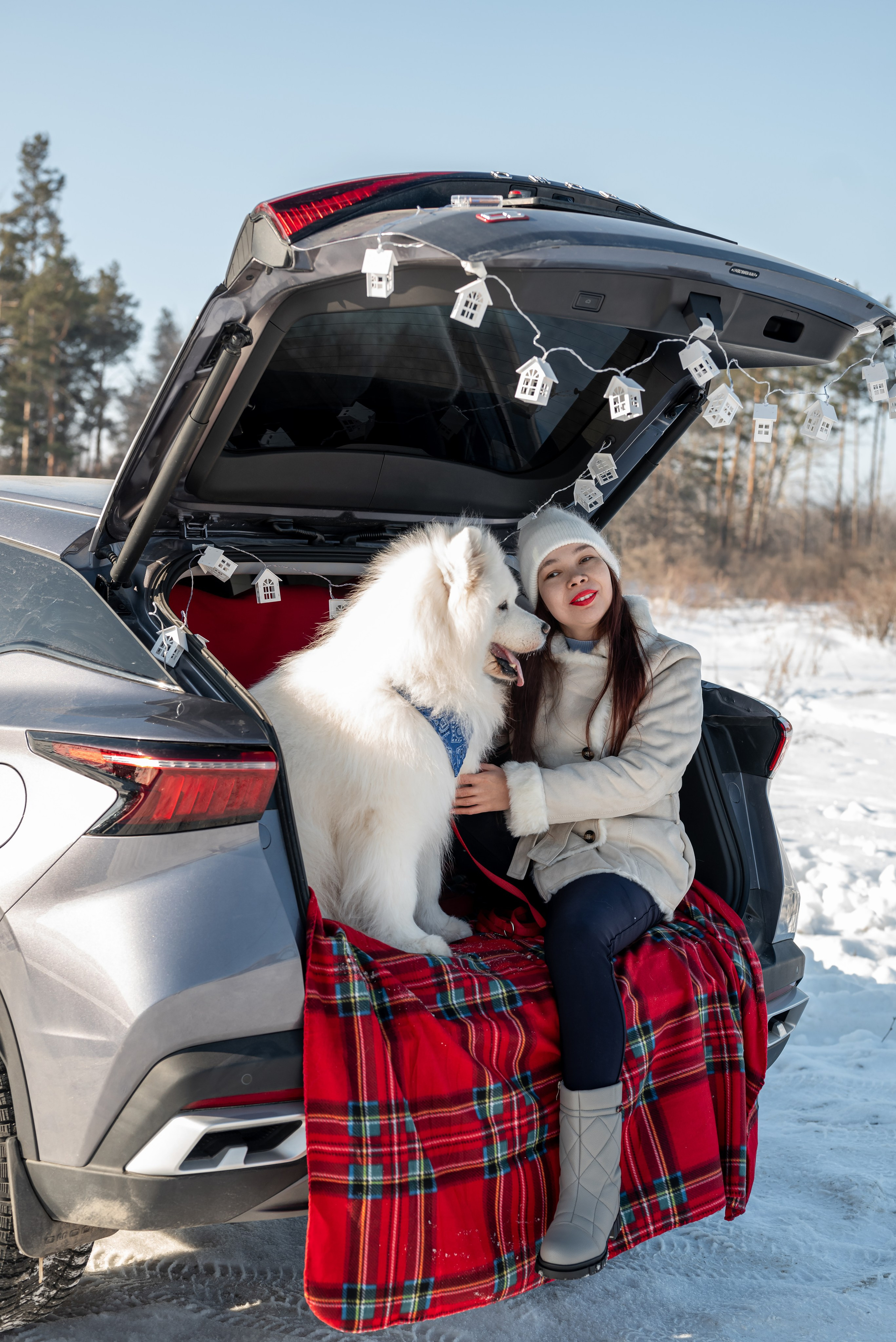 Фотопроект с Платоном и машиной на улице. Фотограф в городе Салават