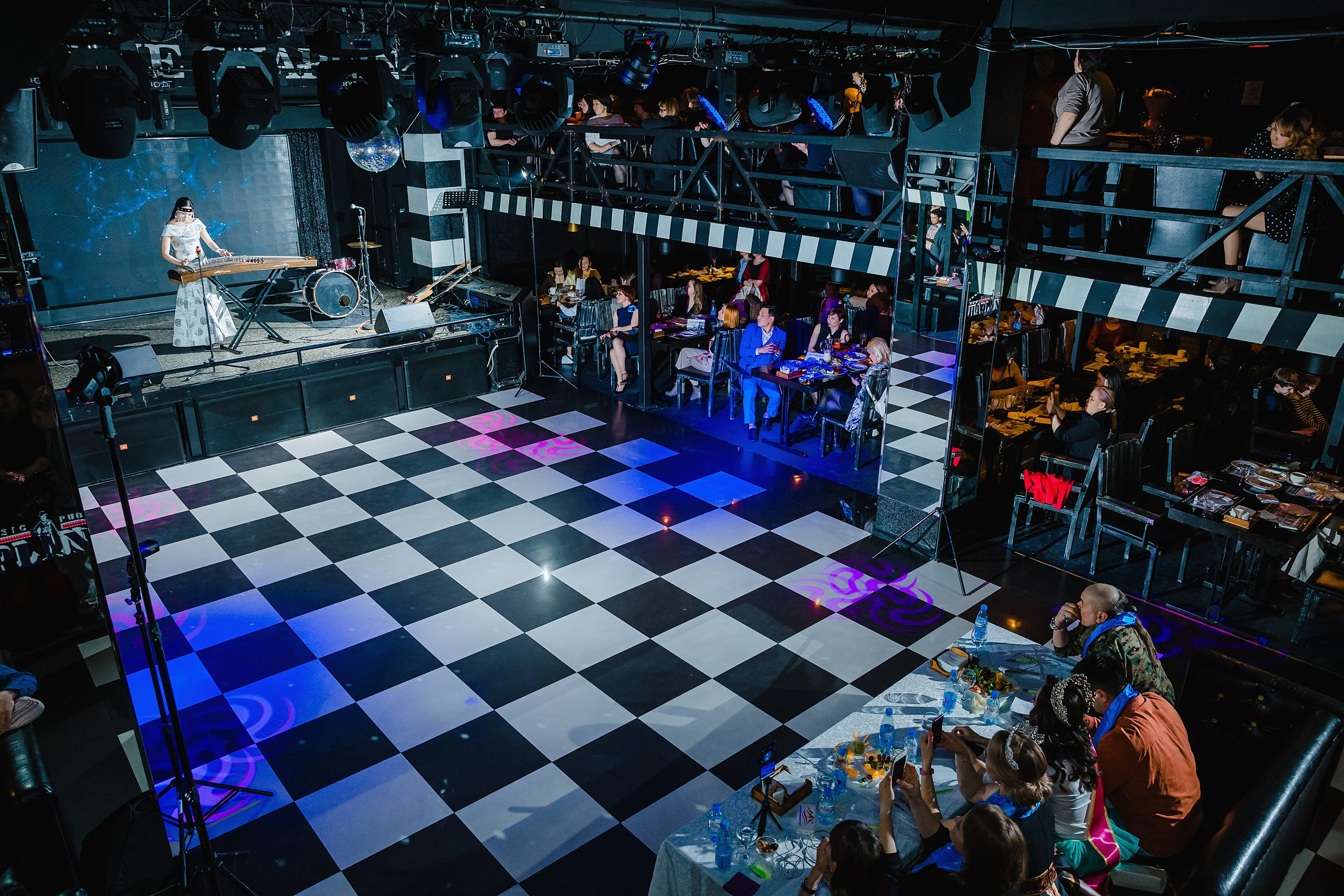 Шоу Талантов Миссис Бурятия. Фотограф и видеограф в Улан-Удэ: Аюна Габагуева и Артём Шаханов