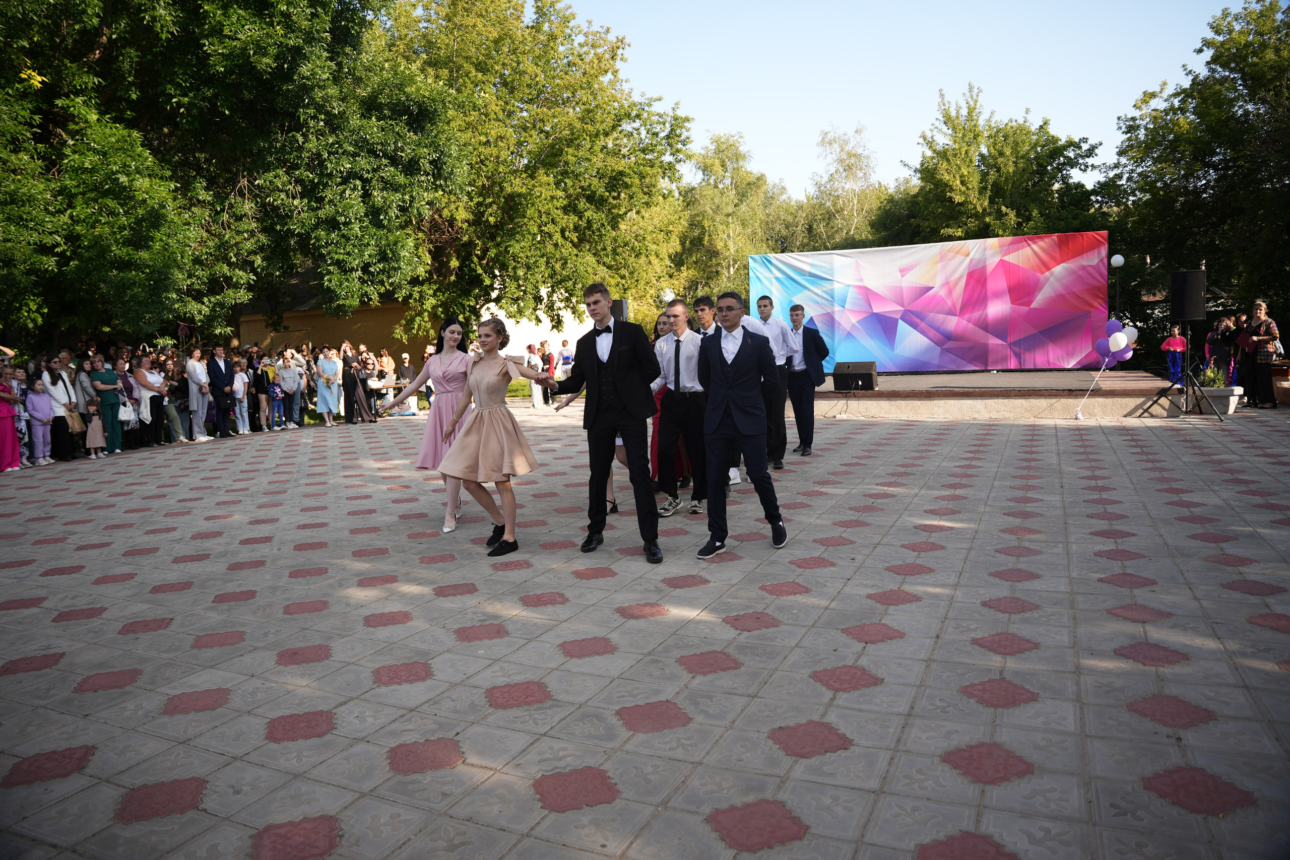 Выпускной в парке. Ольга Плаксина фотограф в Саратове