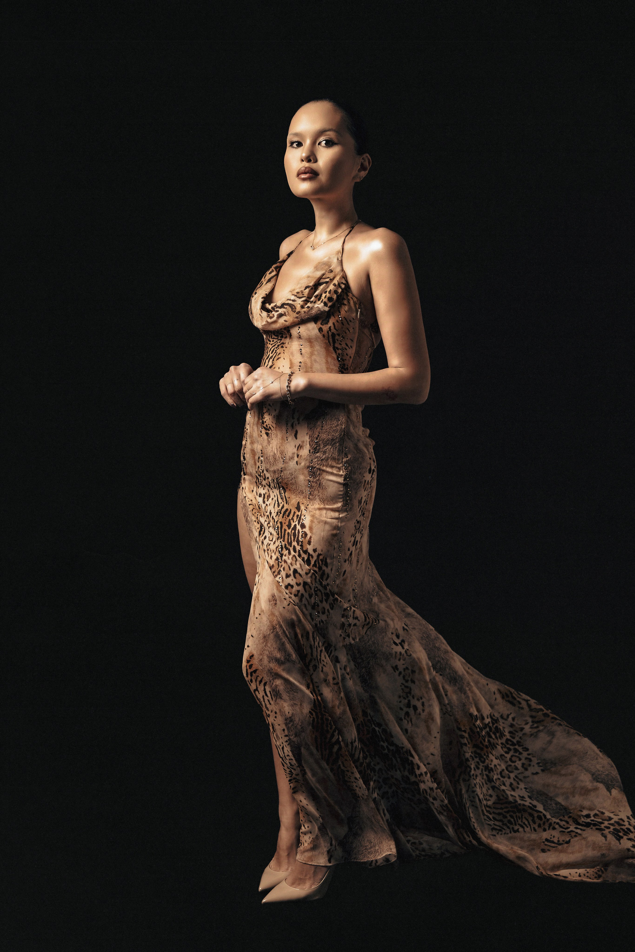 ALUA. Photographer / Creative Director Nuri Duisepa