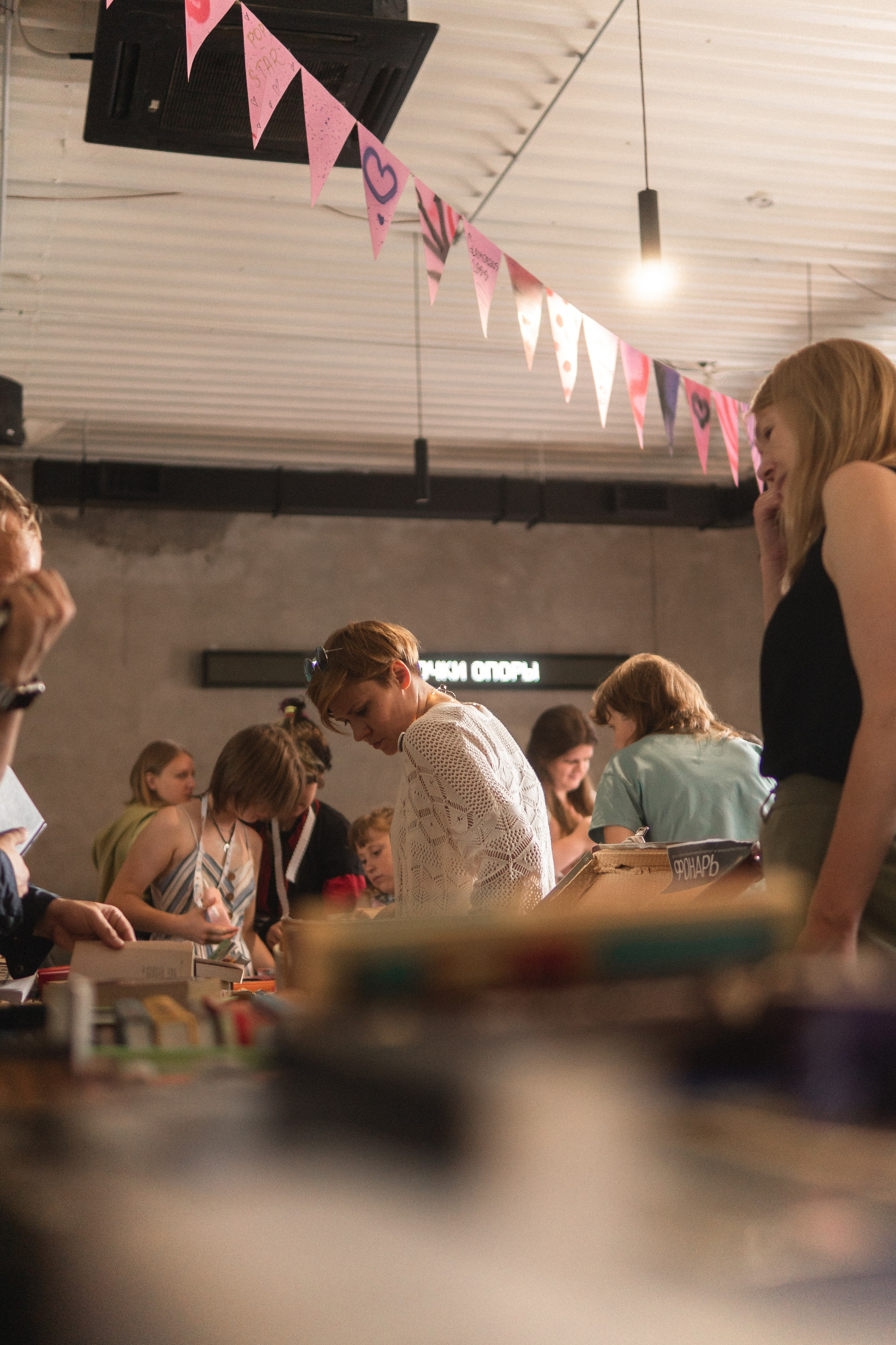 Благотворительный книжный маркет «ФОНАРЬ». Портретный и репортажный фотограф в Воронеже: Анастасия Пузикова