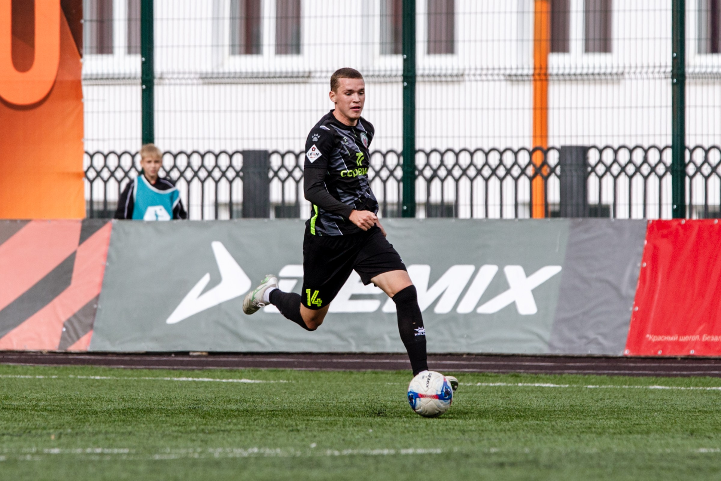 Первенство России по футболу LEON-Вторая лига Б | ФК Иркутск — Космос (Долгопрудный) | 14.09.25. Фотограф в Иркутске Евгения Айвазова